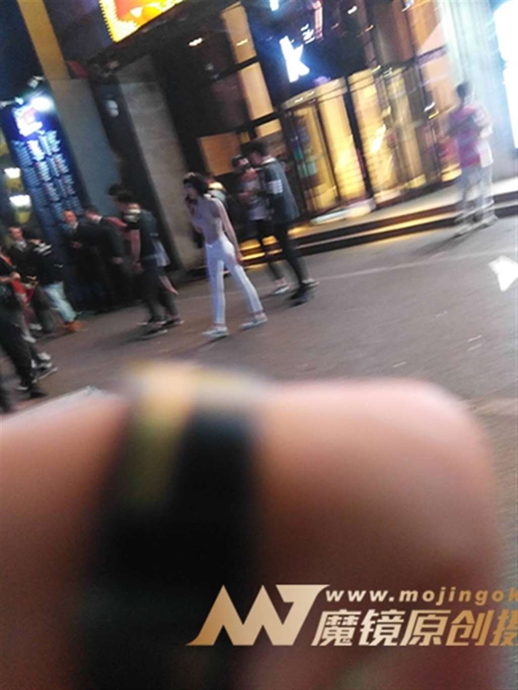 图片[4]-【街拍之魂赛帖】B73、夜色太撩人-流行馆
