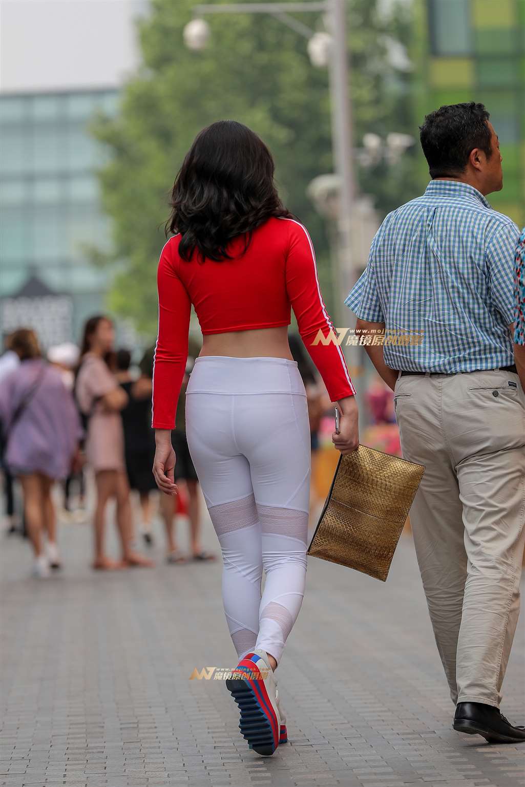 图片[2]-【街拍之魂赛帖】B79、冷艳极品御姐-流行馆