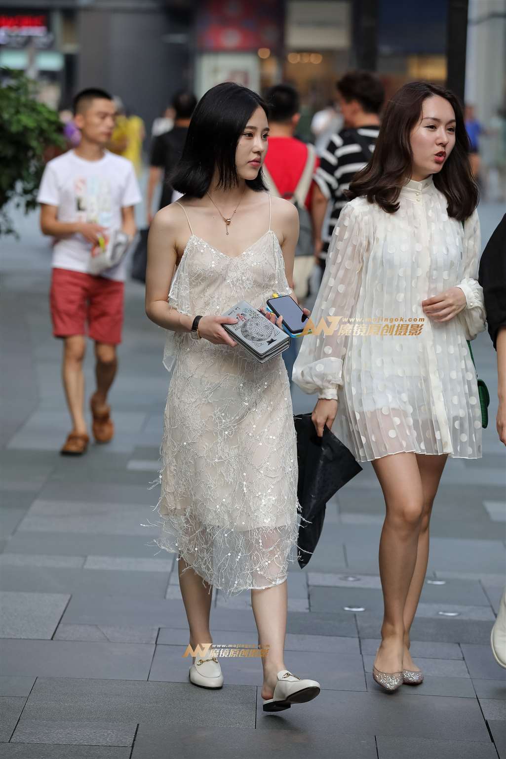 【凯恩赛帖】若隐若现-街拍流行馆