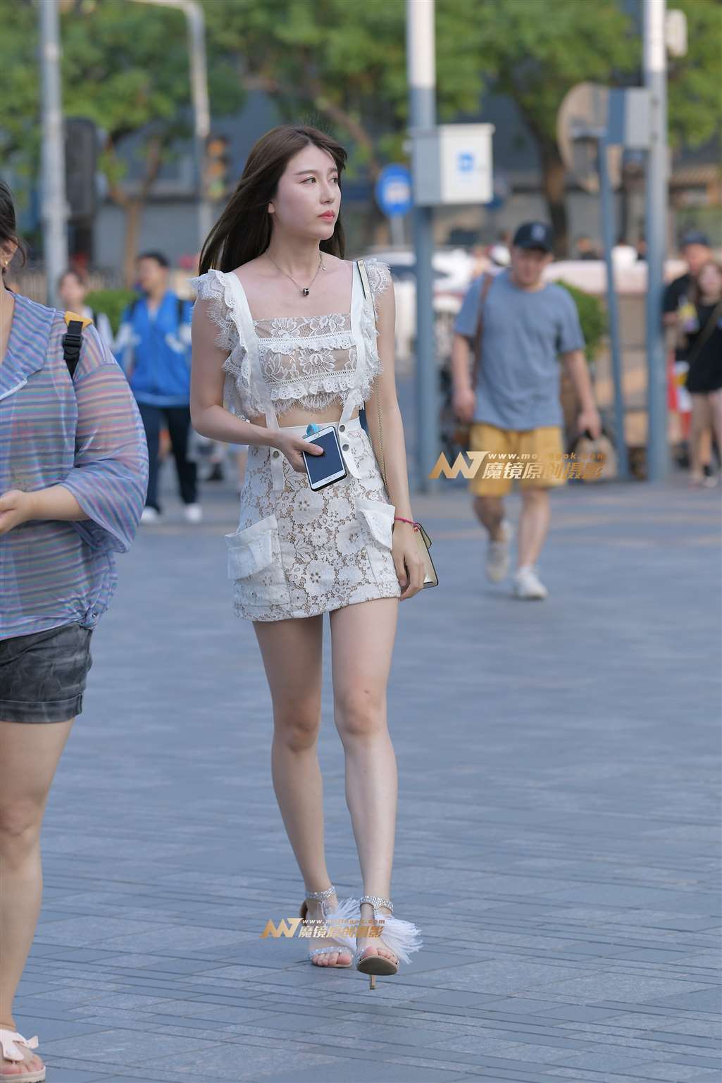 图片[5]-【红石赛帖】一个清秀长腿美女-街拍流行馆