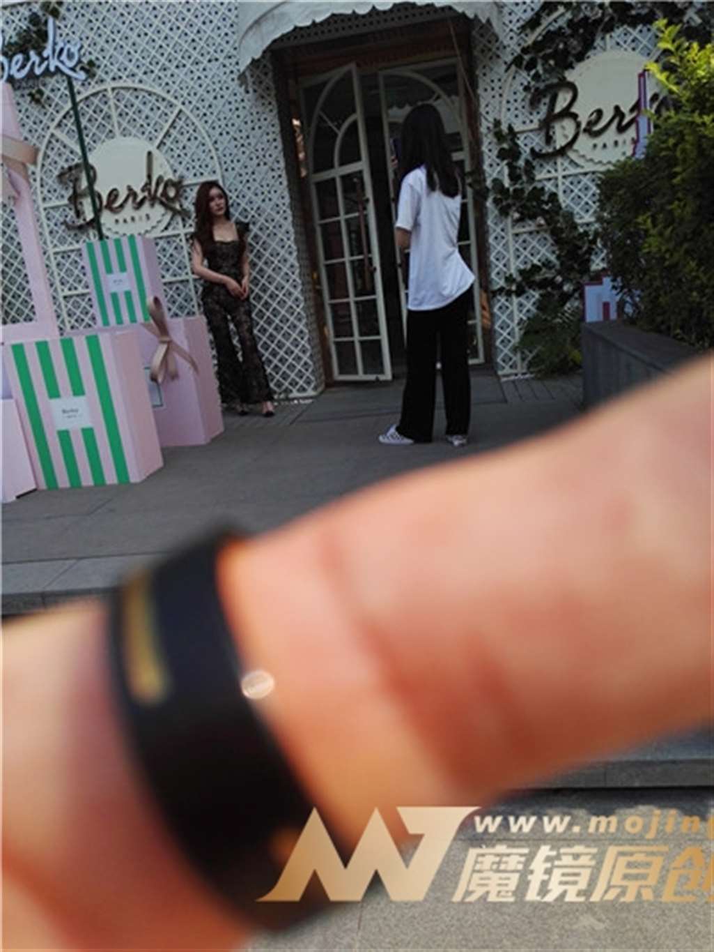 图片[3]-左手倒影赛帖：蕾丝纱裙似隐似现魅力美女-街拍流行馆