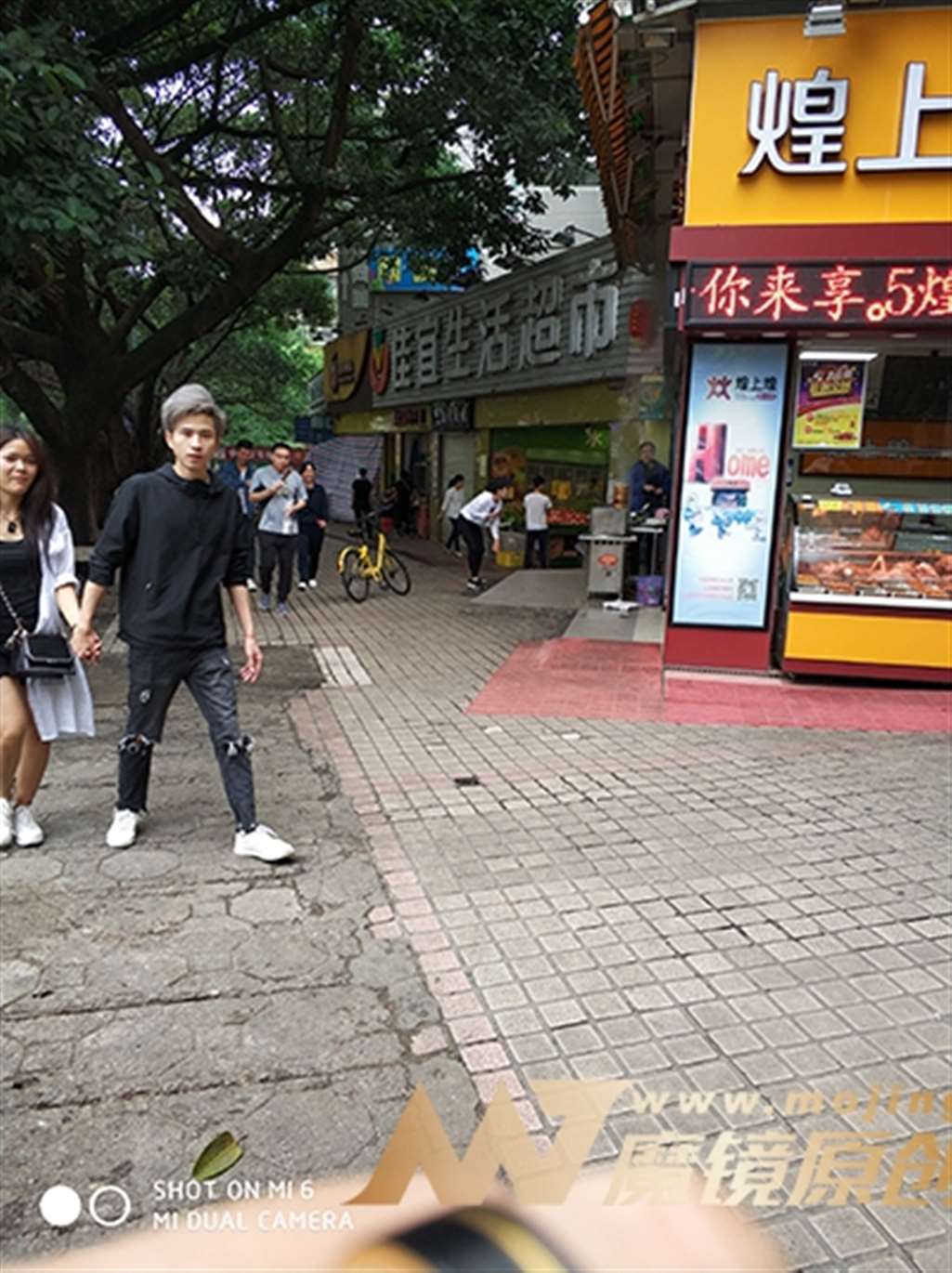 图片[3]-【久久赛帖】黑色紧身裤美女骑小黄车-流行馆