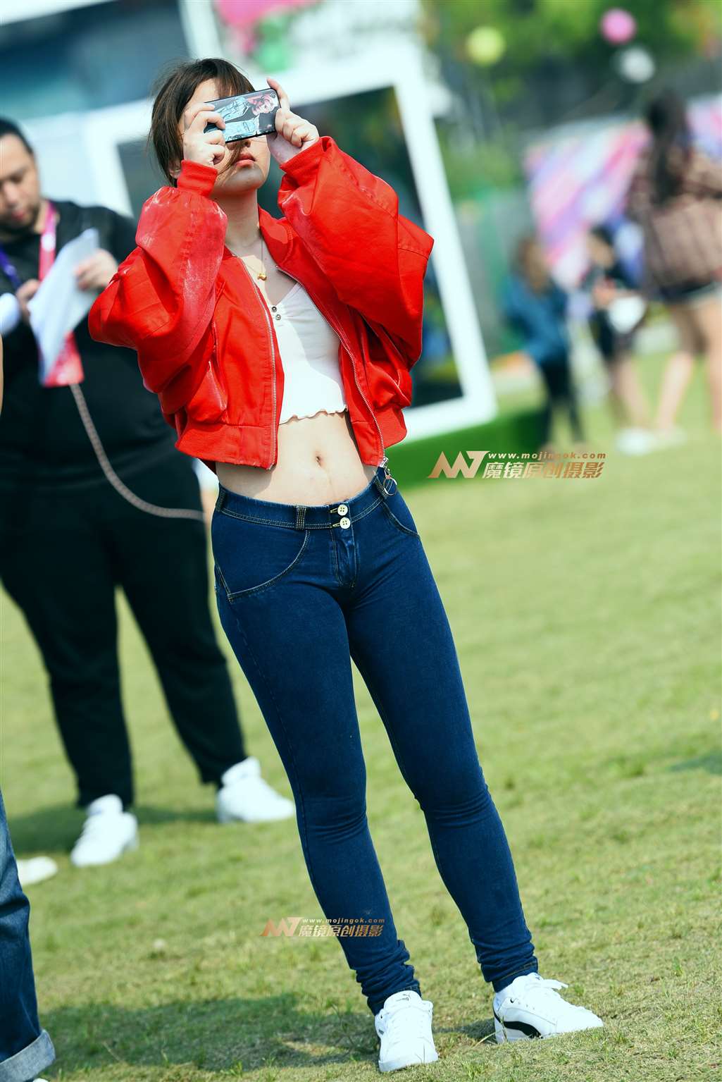 【咔喳赛贴】红衣牛仔-流行馆