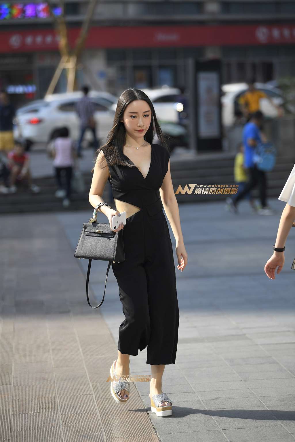 图片[4]-【一只傻麋鹿赛帖】含情脉脉的黑衣美女-流行馆