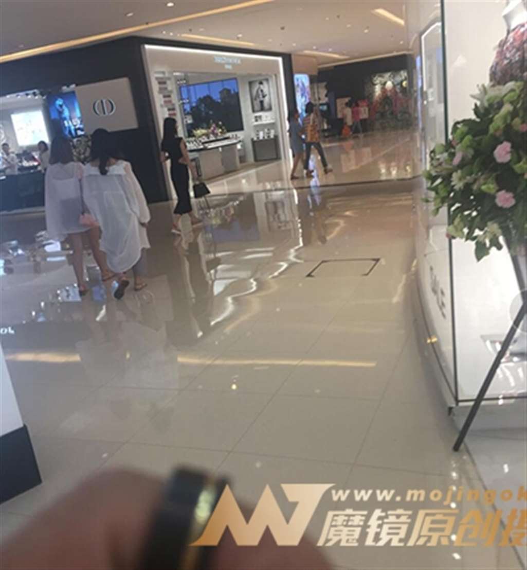 图片[3]-【一只傻麋鹿赛帖】含情脉脉的黑衣美女-流行馆