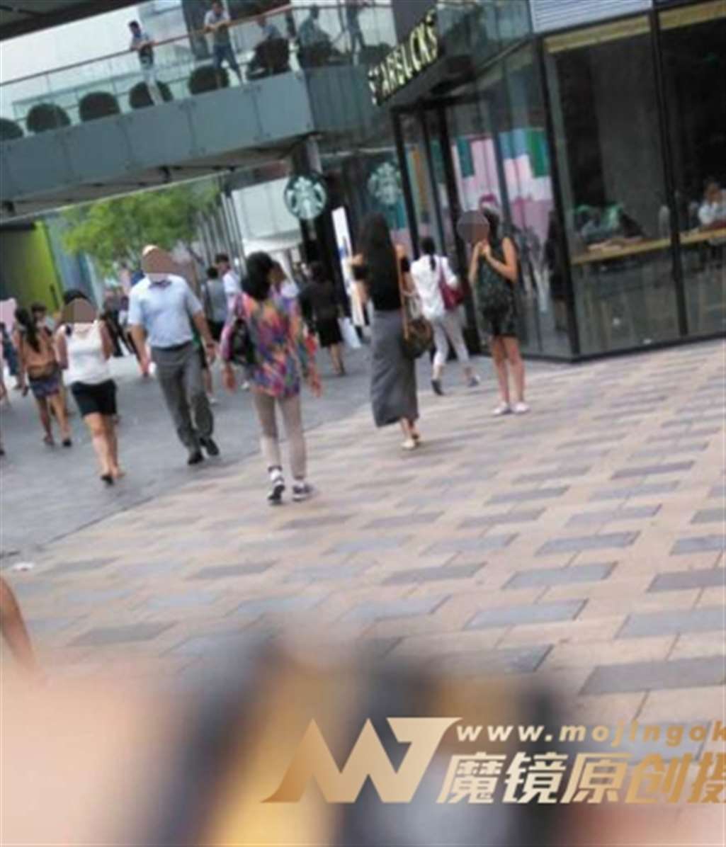 图片[2]-【一只傻麋鹿赛帖】性感灰色贴身长裙美女-流行馆