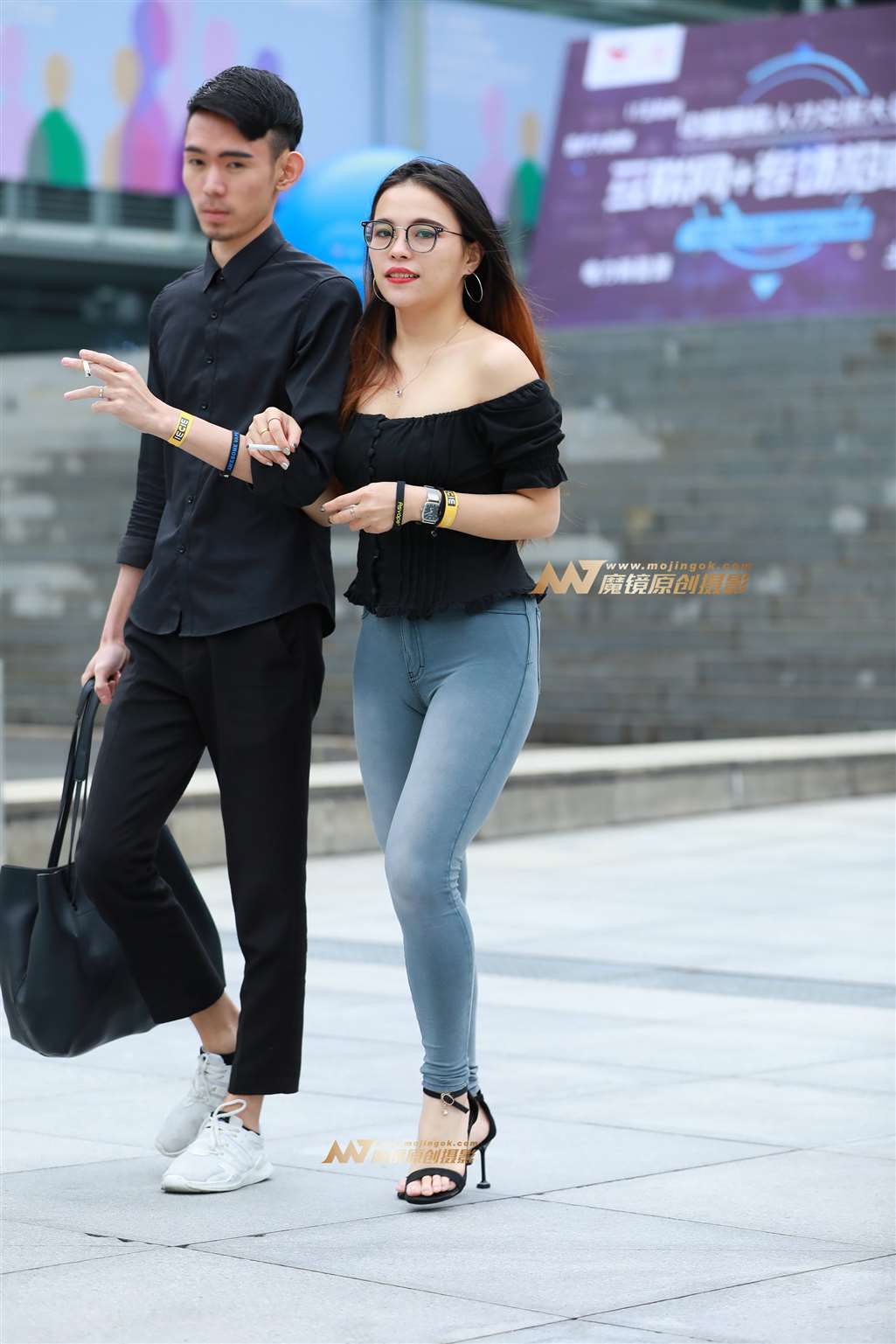 【视觉冲击赛帖】一字肩，性感丰韵的女友-流行馆