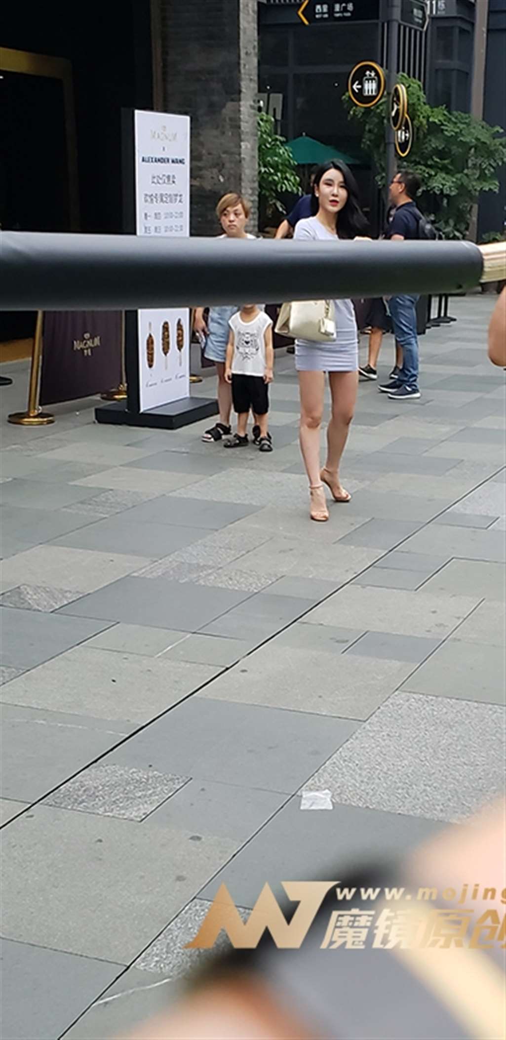图片[3]-【凯恩赛帖】包臀短裙让女人腿变长 让男人眼放光-流行馆