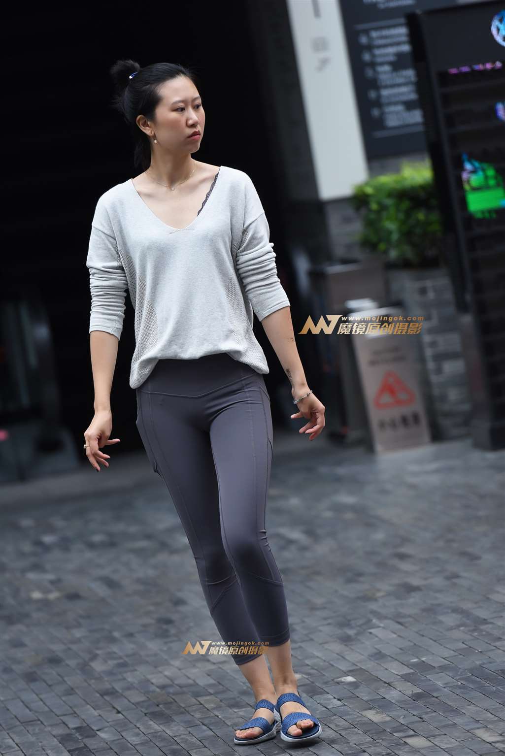 【咔喳赛贴】灰色紧身-流行馆