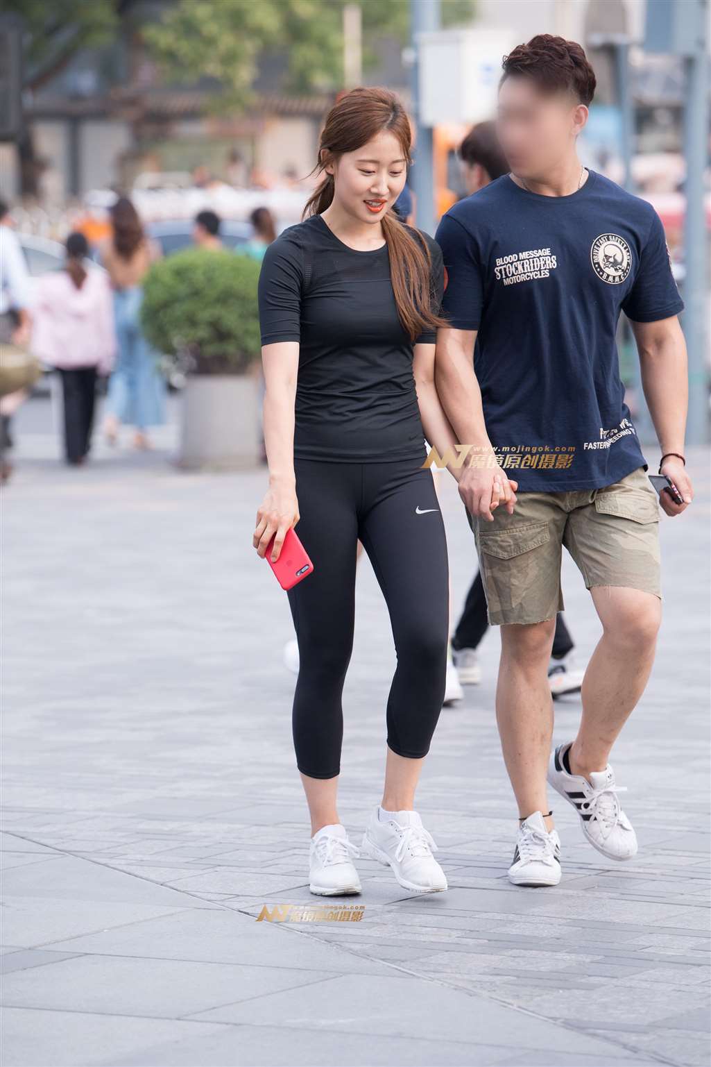 【一只傻麋鹿赛帖】黑色紧身弹力裤展示美好身材-流行馆