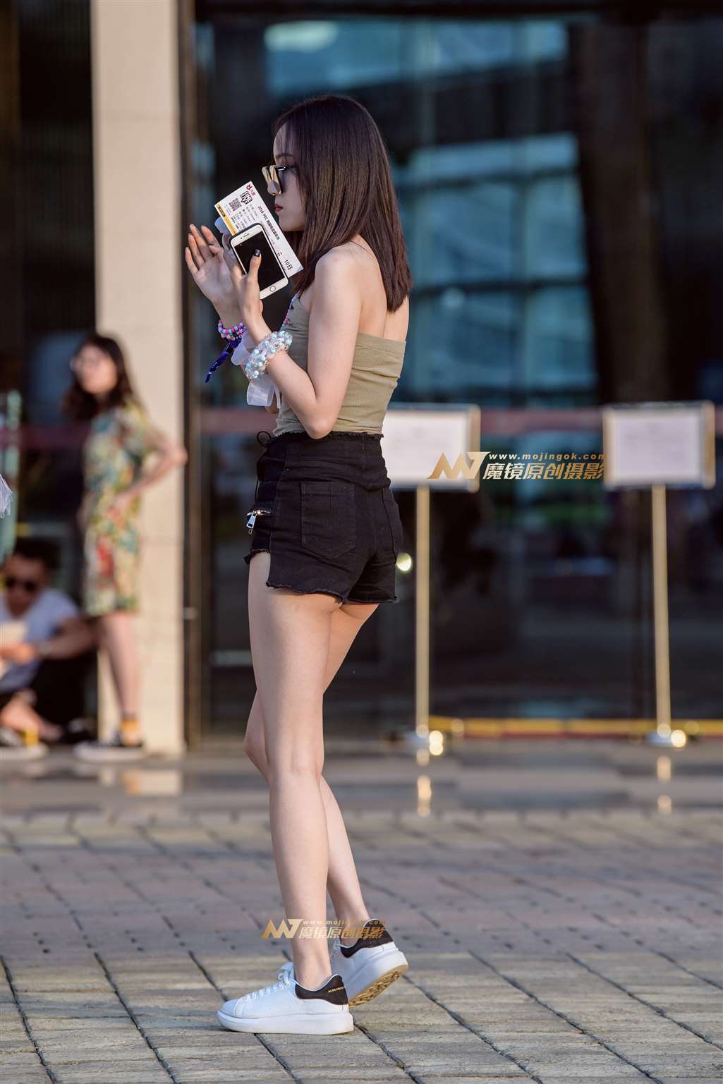 图片[2]-【久久赛帖】黑色热裤美女性感月牙-流行馆
