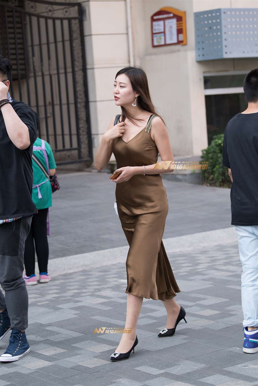 |一只傻麋鹿赛帖| 如此淡雅美丽、像潺潺溪水缓缓流入心田-流行馆