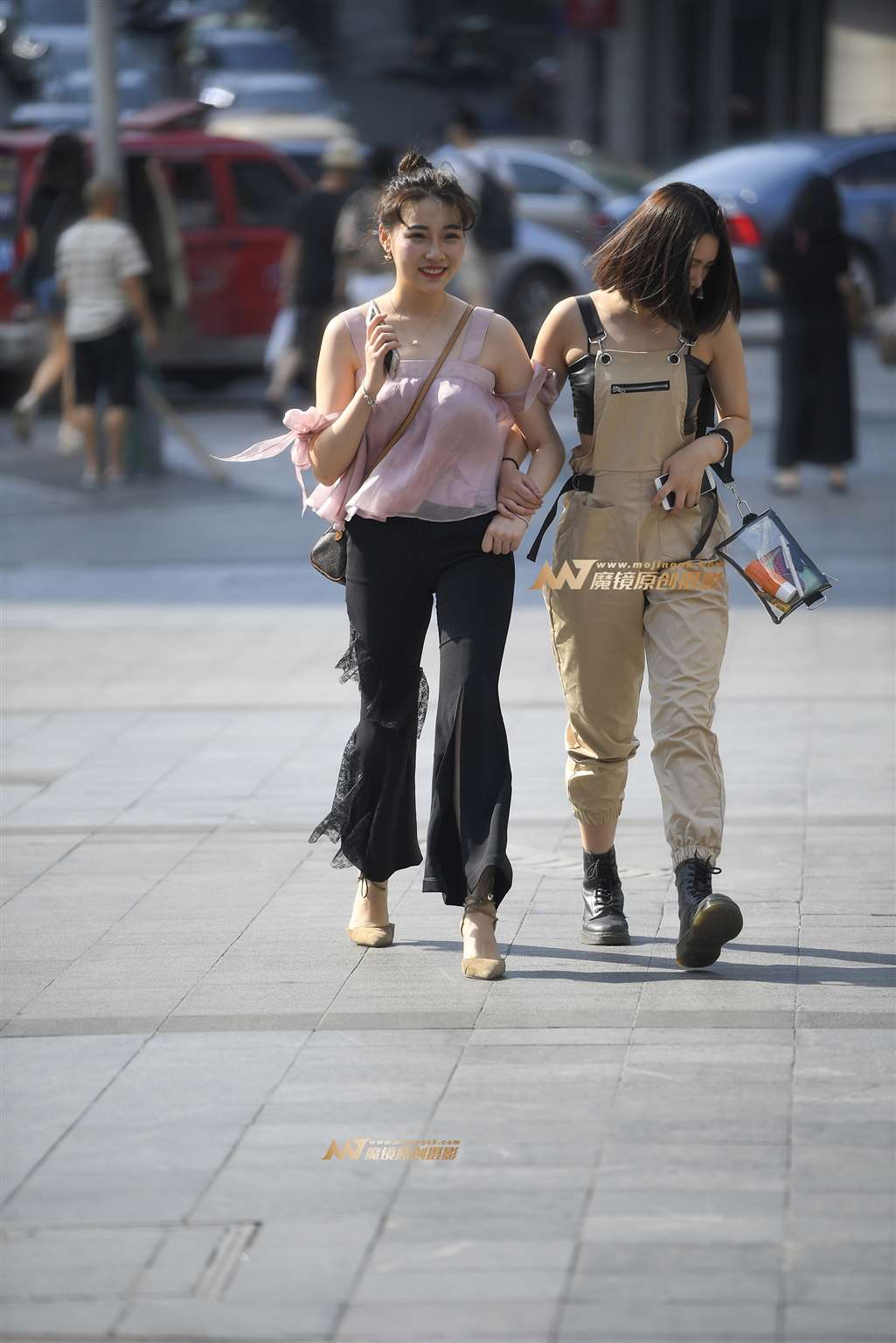 图片[3]-【一只傻麋鹿赛帖】粉衣黑裤美女-流行馆