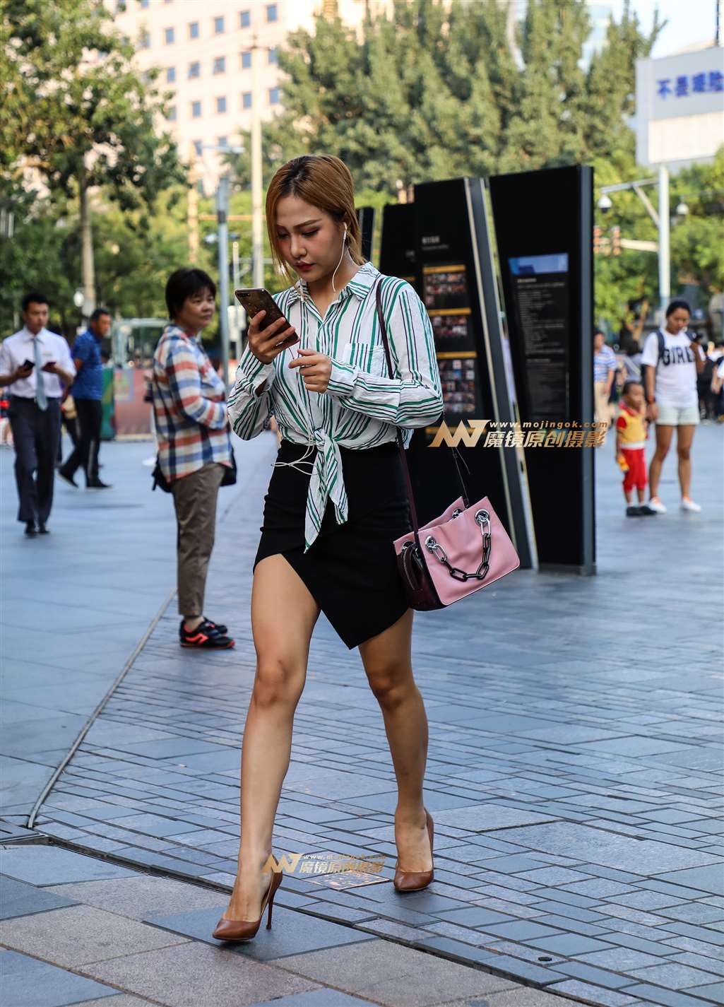 图片[4]-【视觉冲击赛帖】短裙，美腿，高跟美女-街拍流行馆