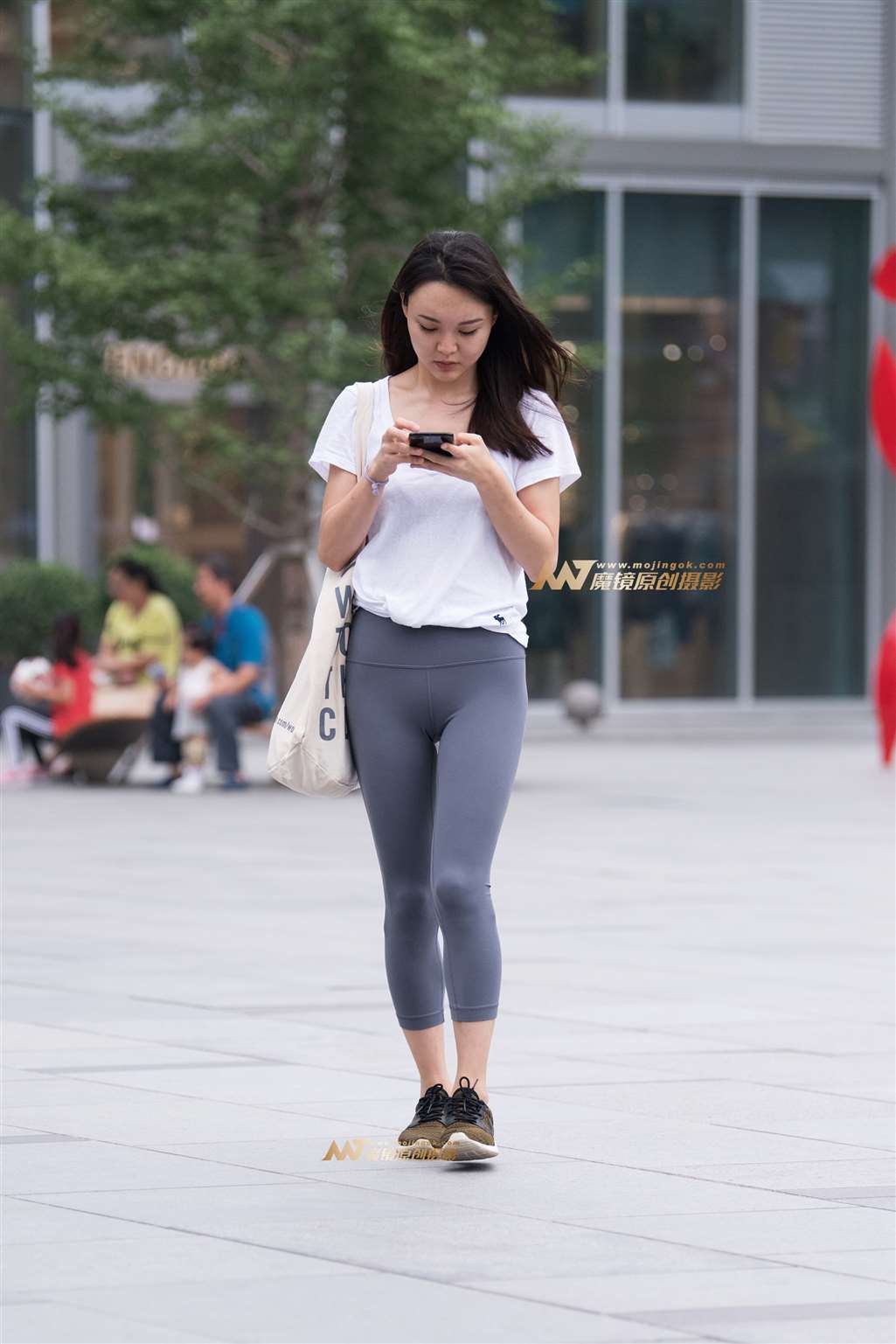 图片[4]-【一只傻麋鹿赛帖】灰色紧身瑜伽裤美女-流行馆
