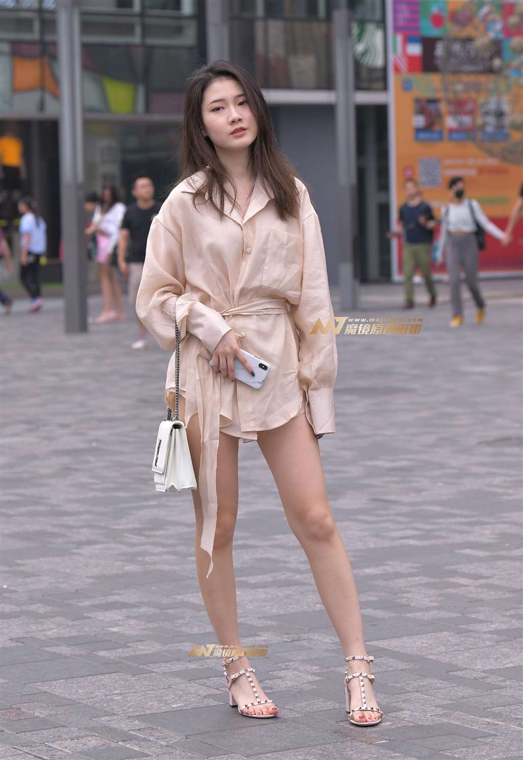 【街拍之魂赛帖】美腿可爱少女-街拍流行馆