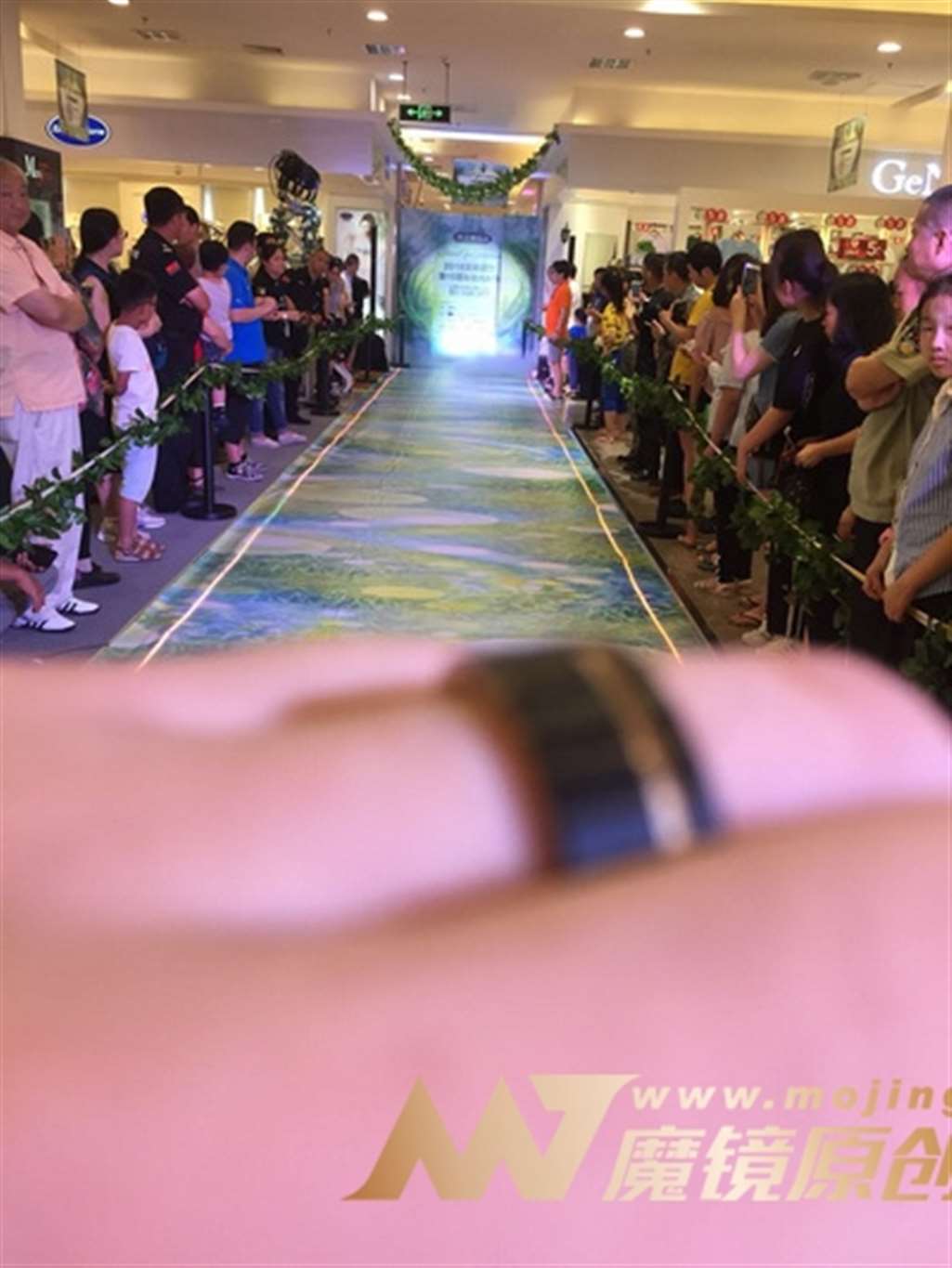 图片[3]-【Mark赛帖】内衣秀1-街拍流行馆