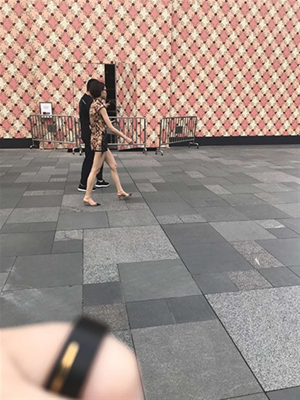 图片[3]-【辉辉赛贴】超短旗袍短发冷艳小姐姐-流行馆