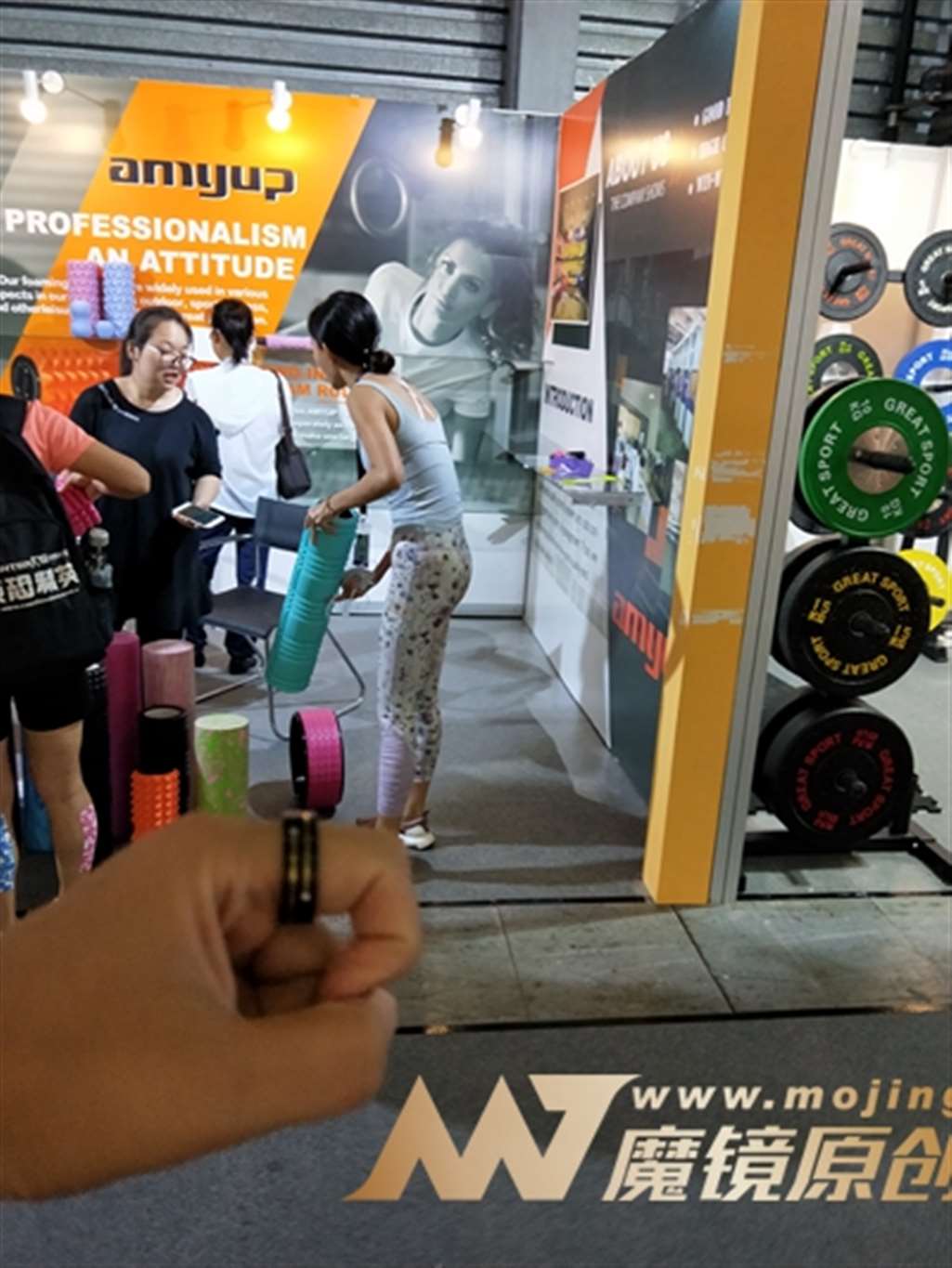 图片[3]-【欧阳幽明赛帖】很少见的兰花紧身瑜伽裤美女-流行馆