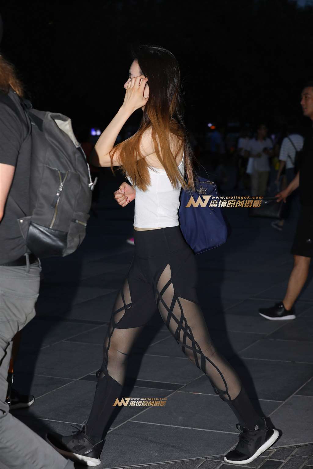 图片[4]-【视觉冲击赛帖】夜拍-健美裤 身材棒美女-流行馆