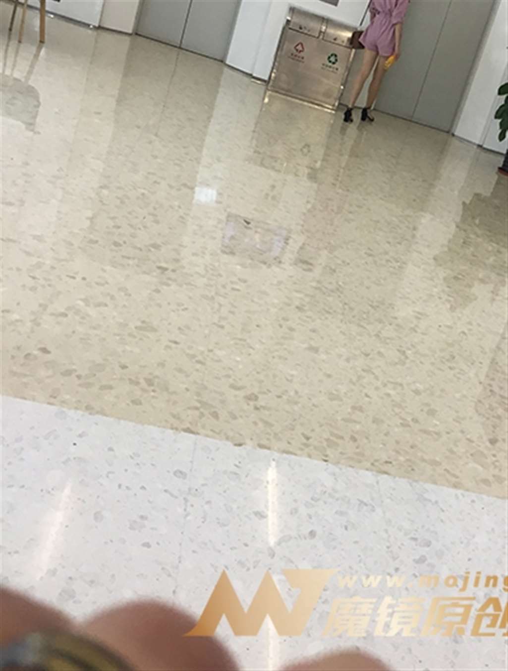 图片[3]-【红石赛帖】商场夜拍气质少妇-流行馆