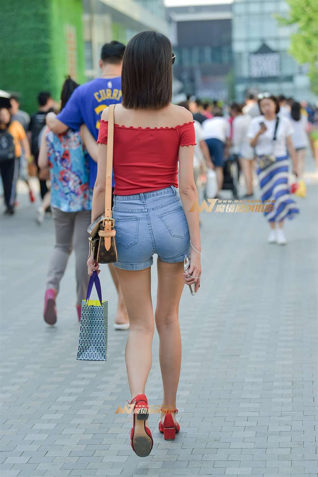 图片[4]-【赛德克赛帖】靓丽抹胸衫 紧牛短裤女-流行馆