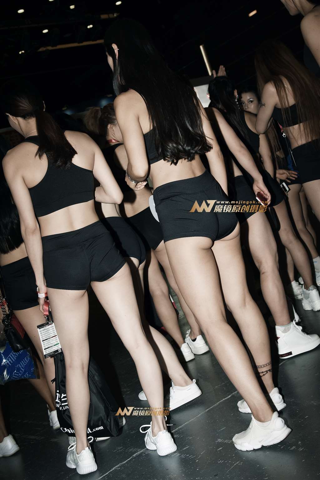 图片[5]-【咔喳赛贴】散打举牌女郎-流行馆