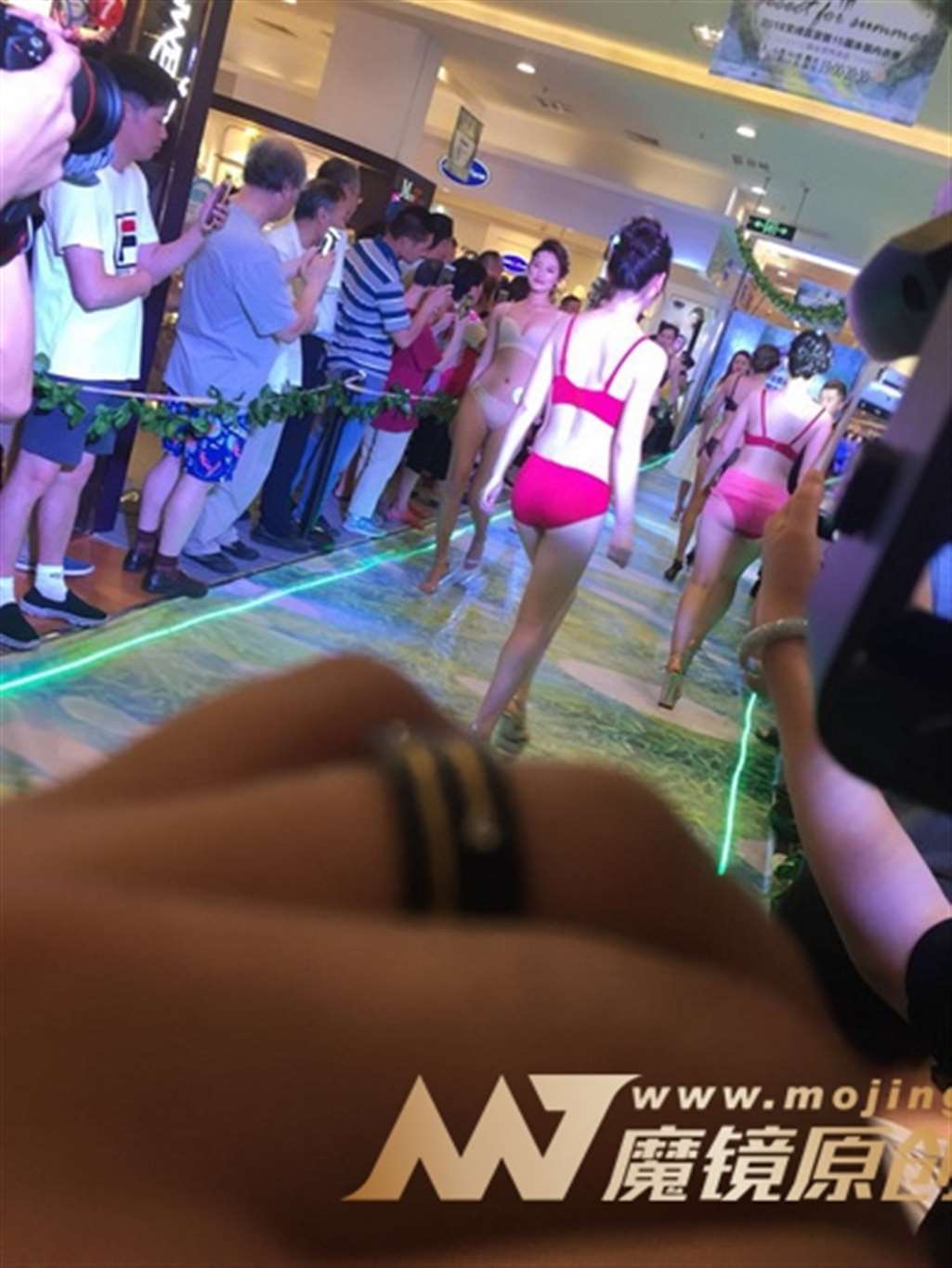 图片[3]-【Mark赛帖】红色蕾丝内衣秀-流行馆