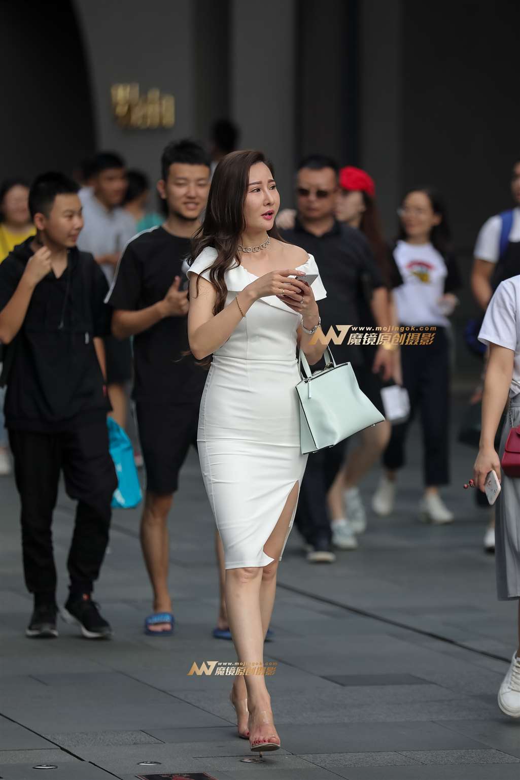 图片[5]-【凯恩赛帖】白色紧身包臀性感少妇-流行馆