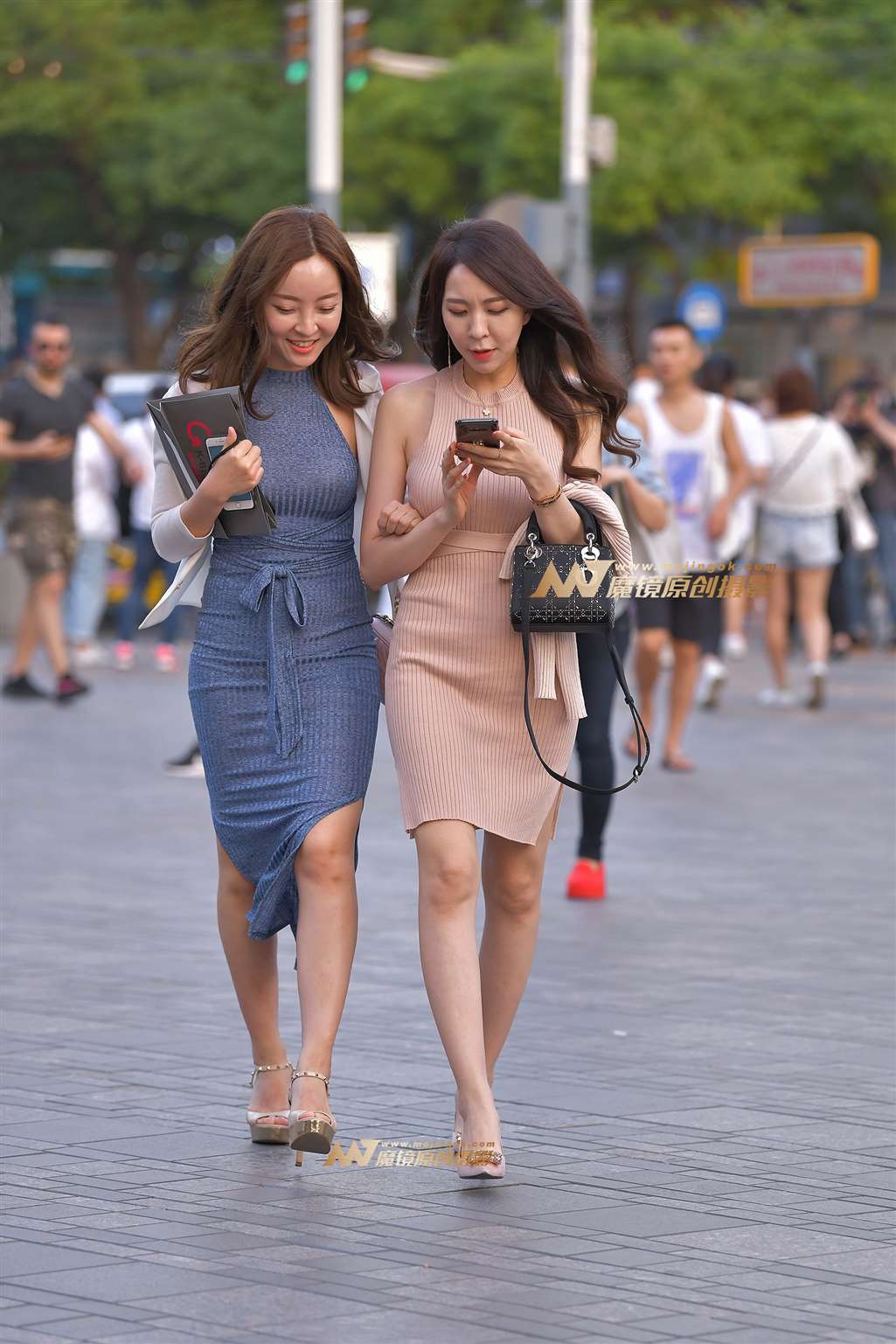 图片[4]-【红石赛帖】两个包裙美女-流行馆