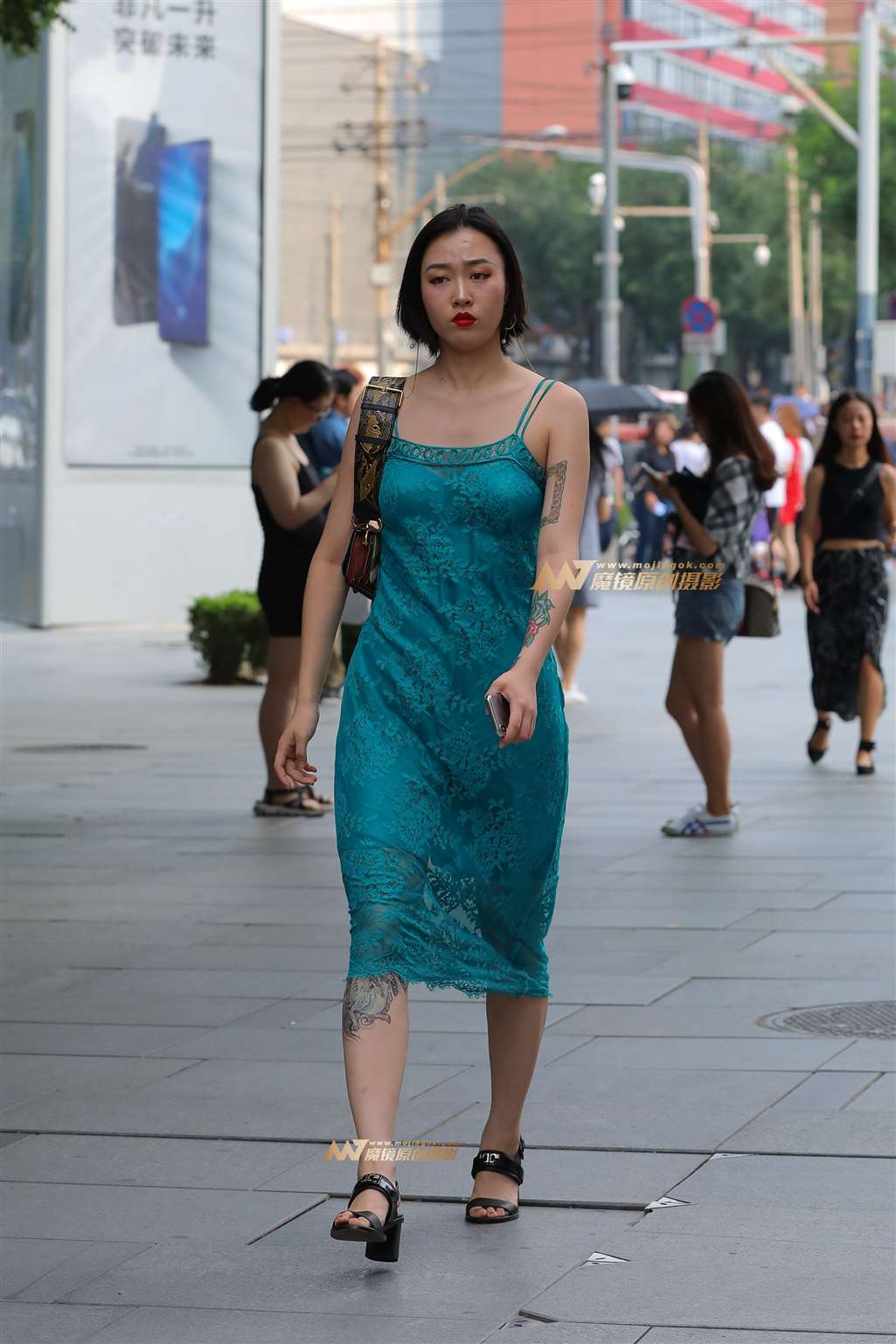 图片[4]-性感吊带裙少妇-流行馆