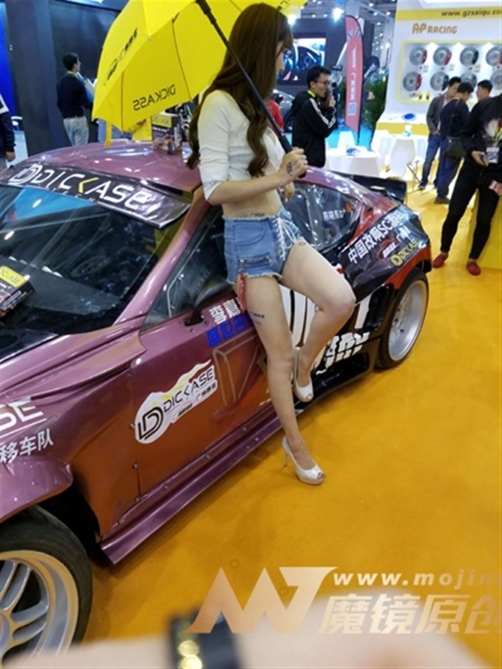 图片[3]-【番茄酱赛帖】超短热裤的大长腿美模-流行馆