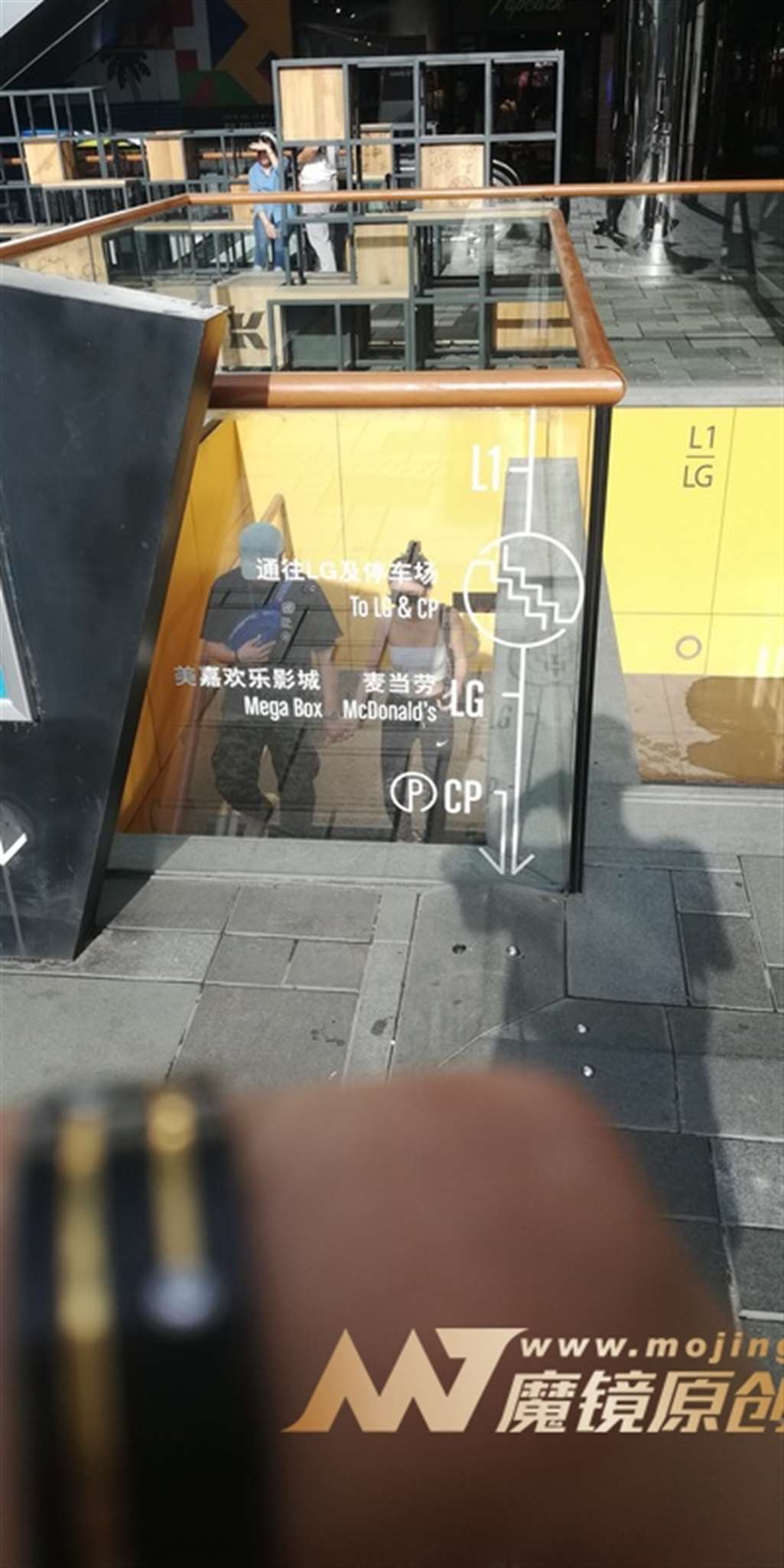图片[3]-【视觉冲击赛帖】性感裹胸美女-流行馆