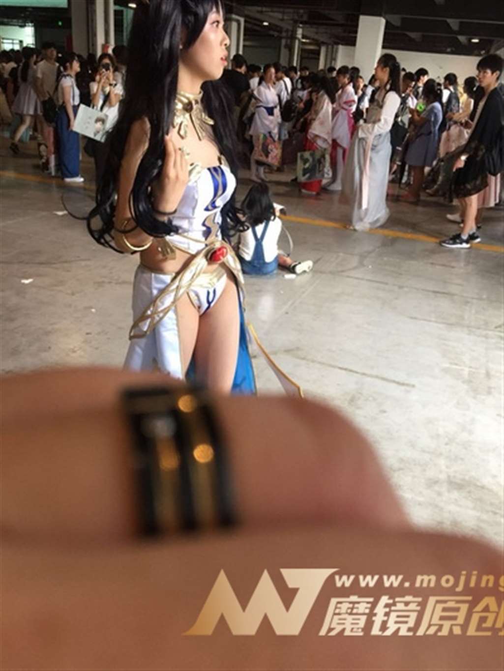 图片[3]-【Mark赛帖】性感白衣coser-流行馆