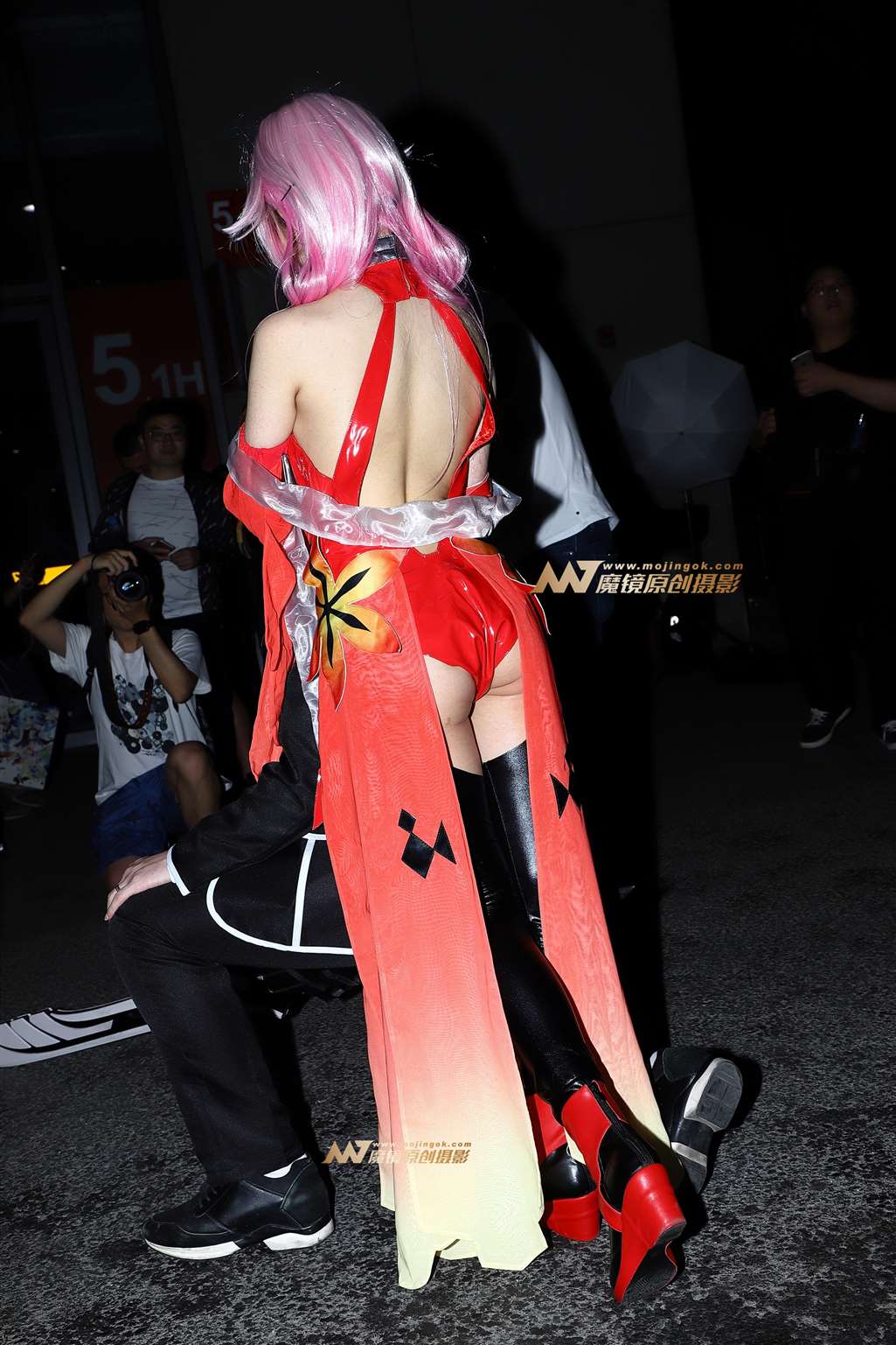 图片[2]-【Mark赛帖】性感红衣coser-流行馆