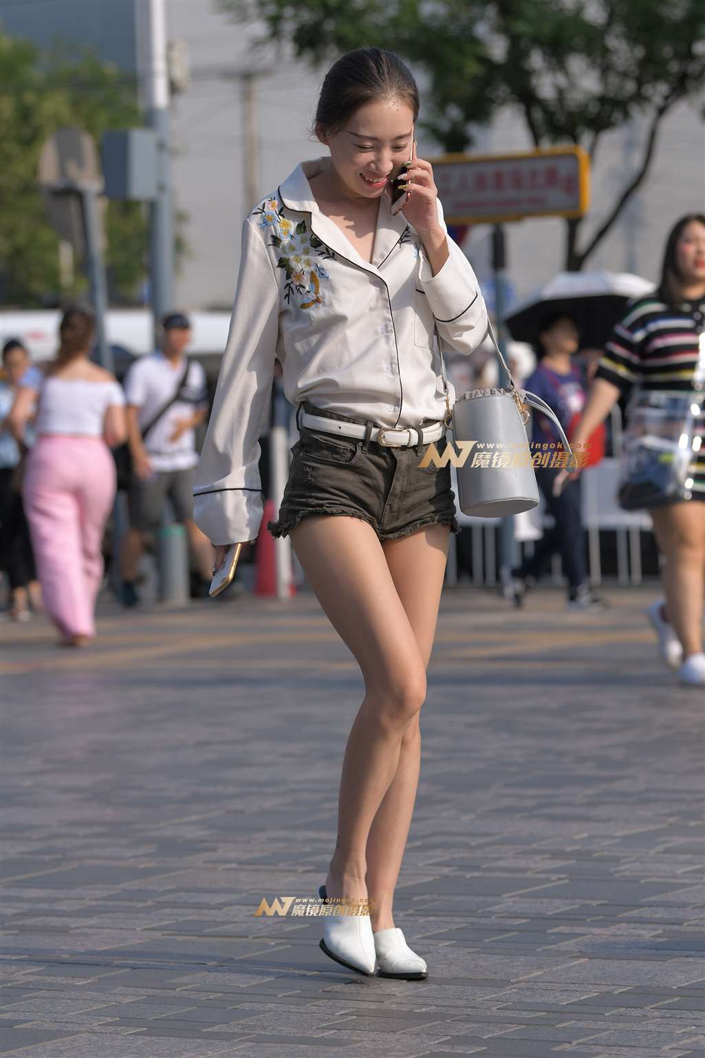 【红石赛帖】漂亮美女热裤-流行馆