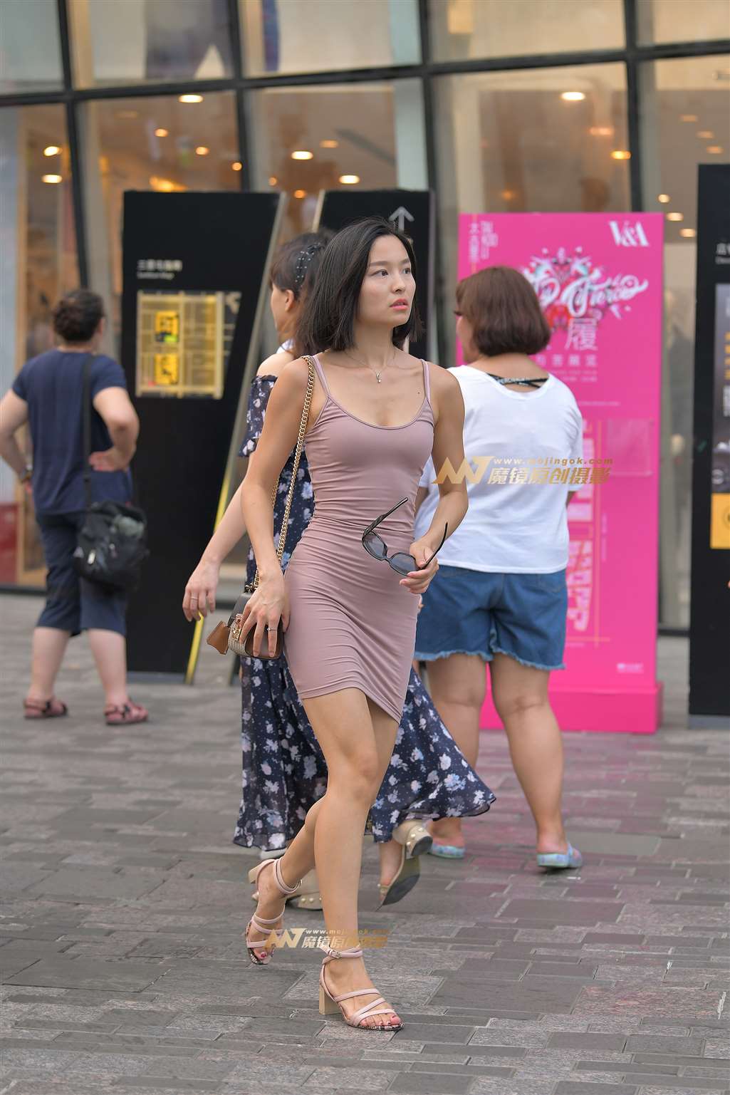 【红石赛帖】包臀裙性感少妇-流行馆