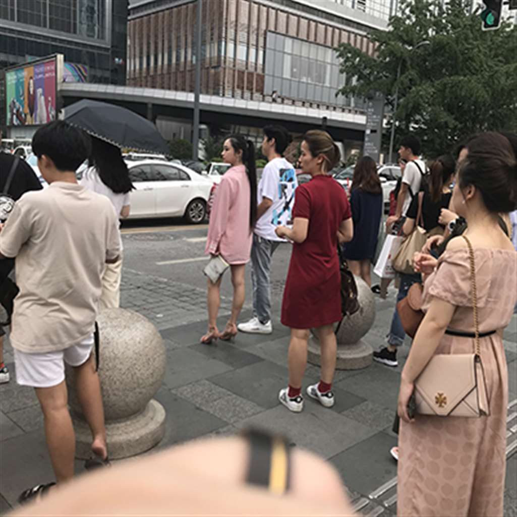 图片[3]-[辉辉赛贴】有点像关晓彤-街拍流行馆