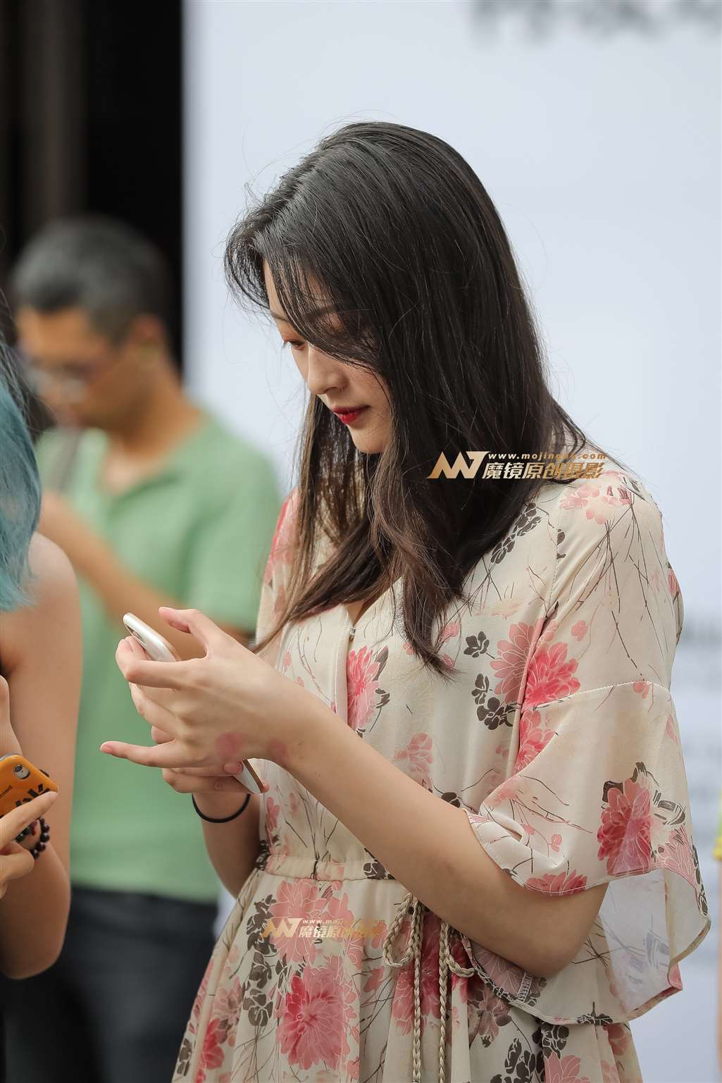 图片[5]-【凯恩赛帖】清新美丽的花裙女孩-流行馆