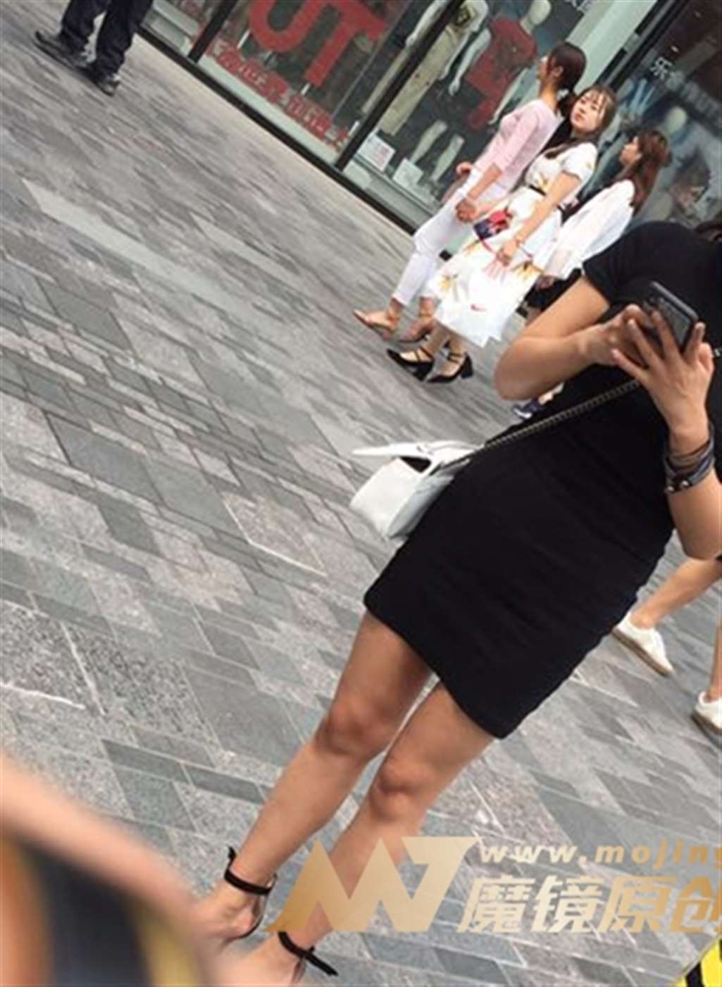 图片[3]-【红石赛帖】性感包裙美女-流行馆