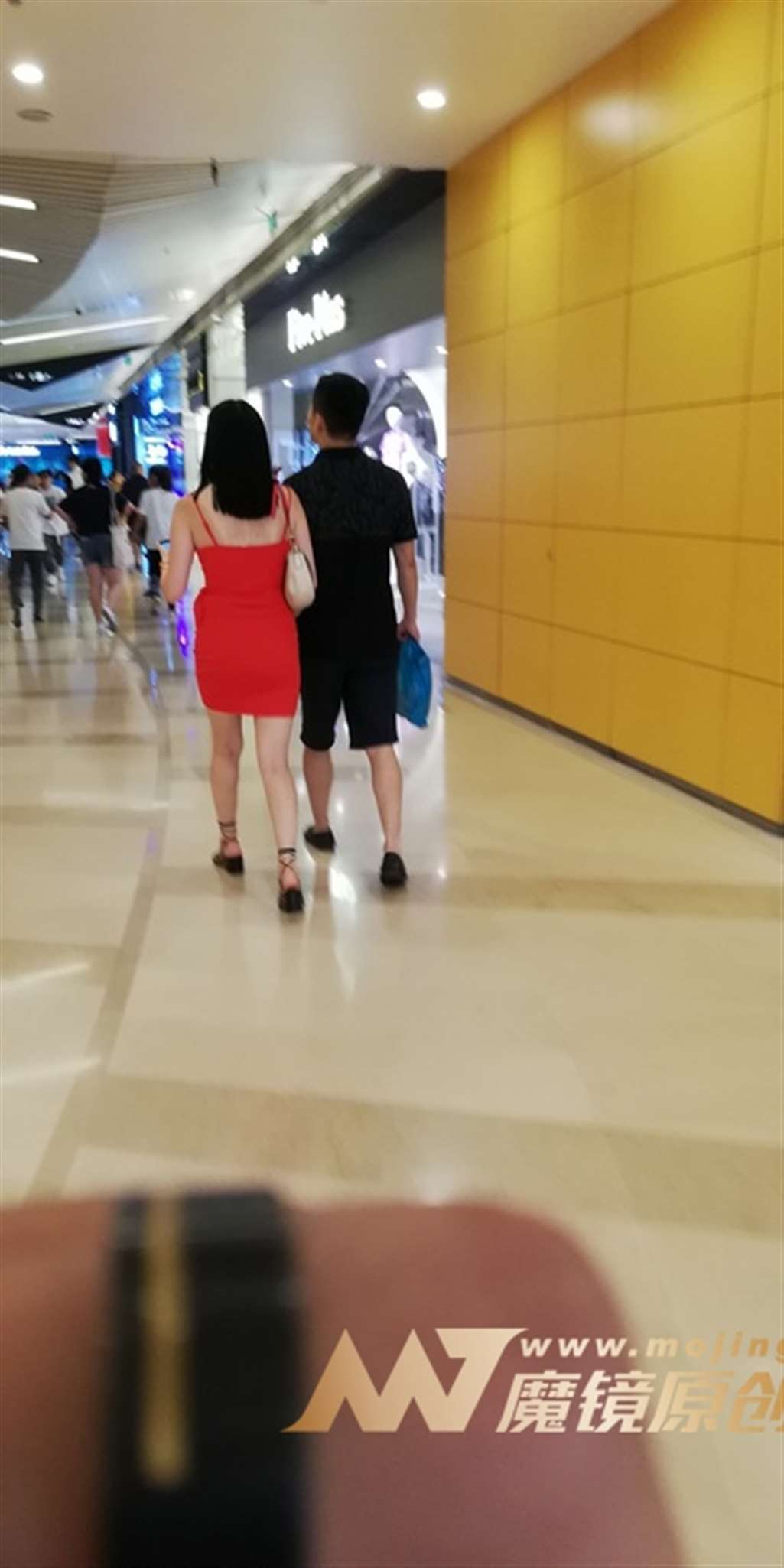 图片[3]-【视觉冲击赛帖】性感吊带少妇-流行馆