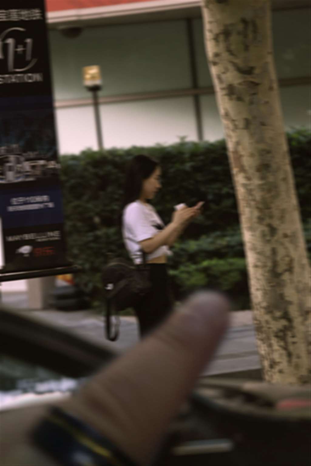 图片[3]-【咔喳赛贴】路边等车-流行馆