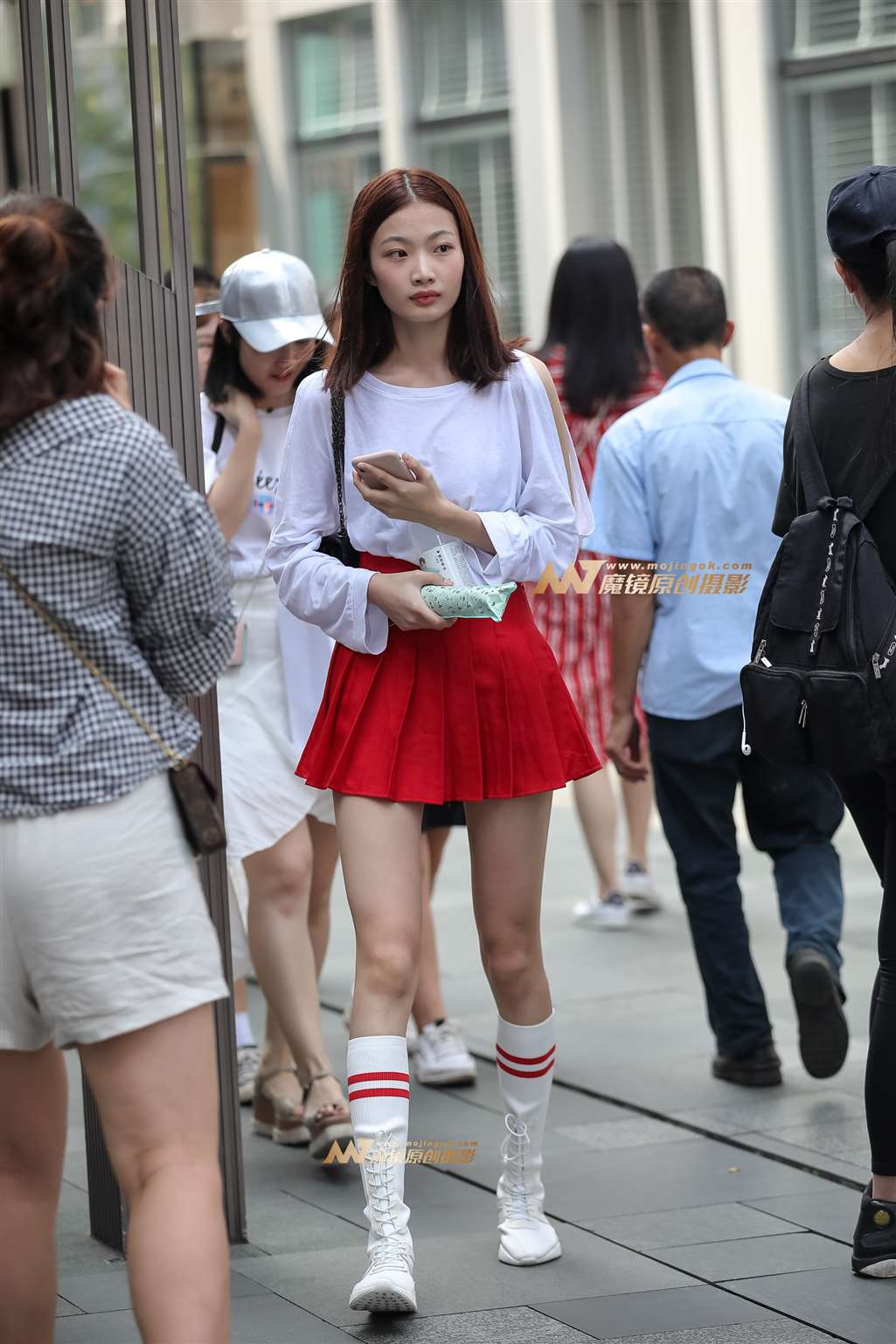 图片[3]-【凯恩赛帖】秀丽长腿女孩 性感的百褶裙-流行馆