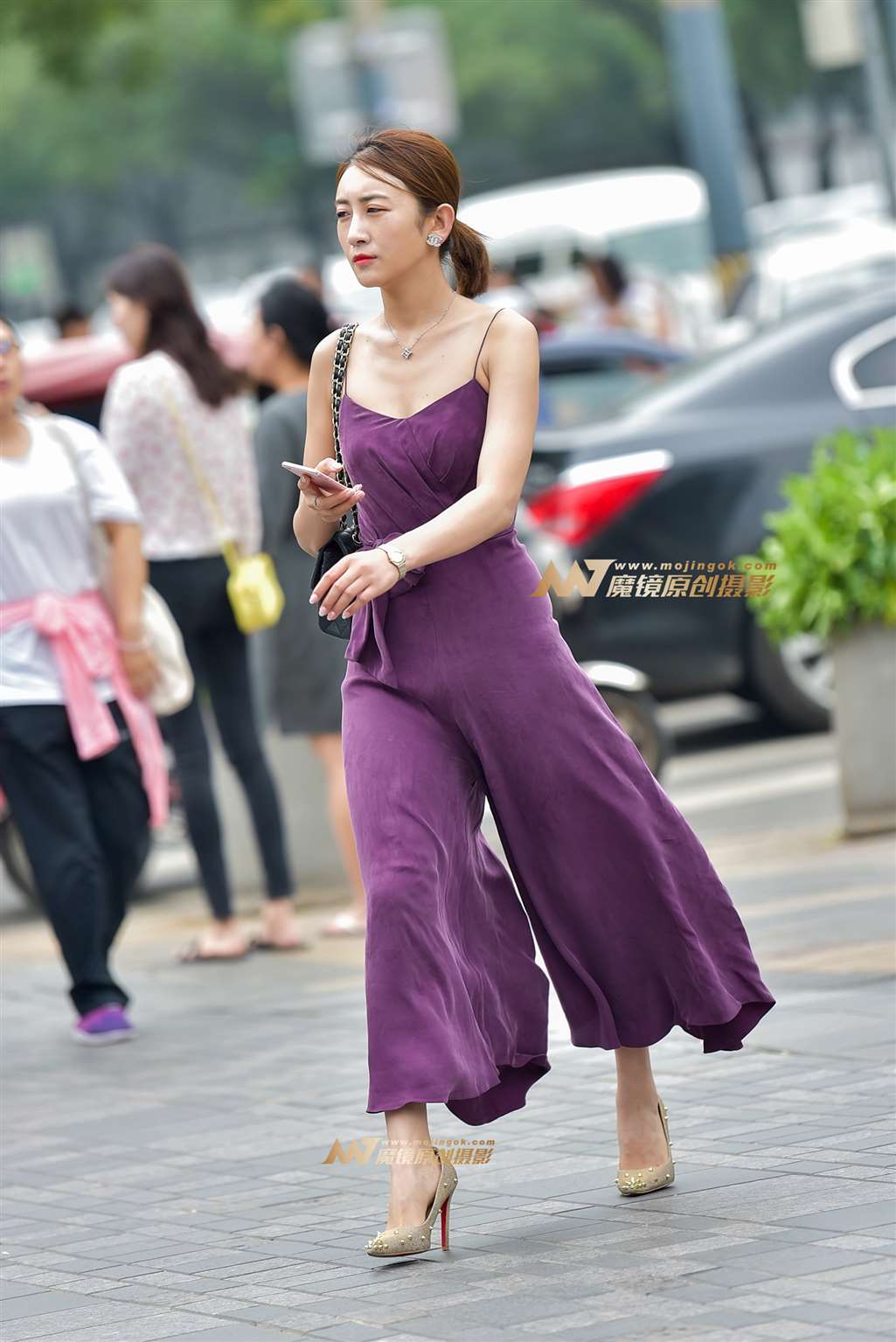 图片[4]-【赛德克赛帖】仪态不凡的吊带阔腿裤美女-流行馆