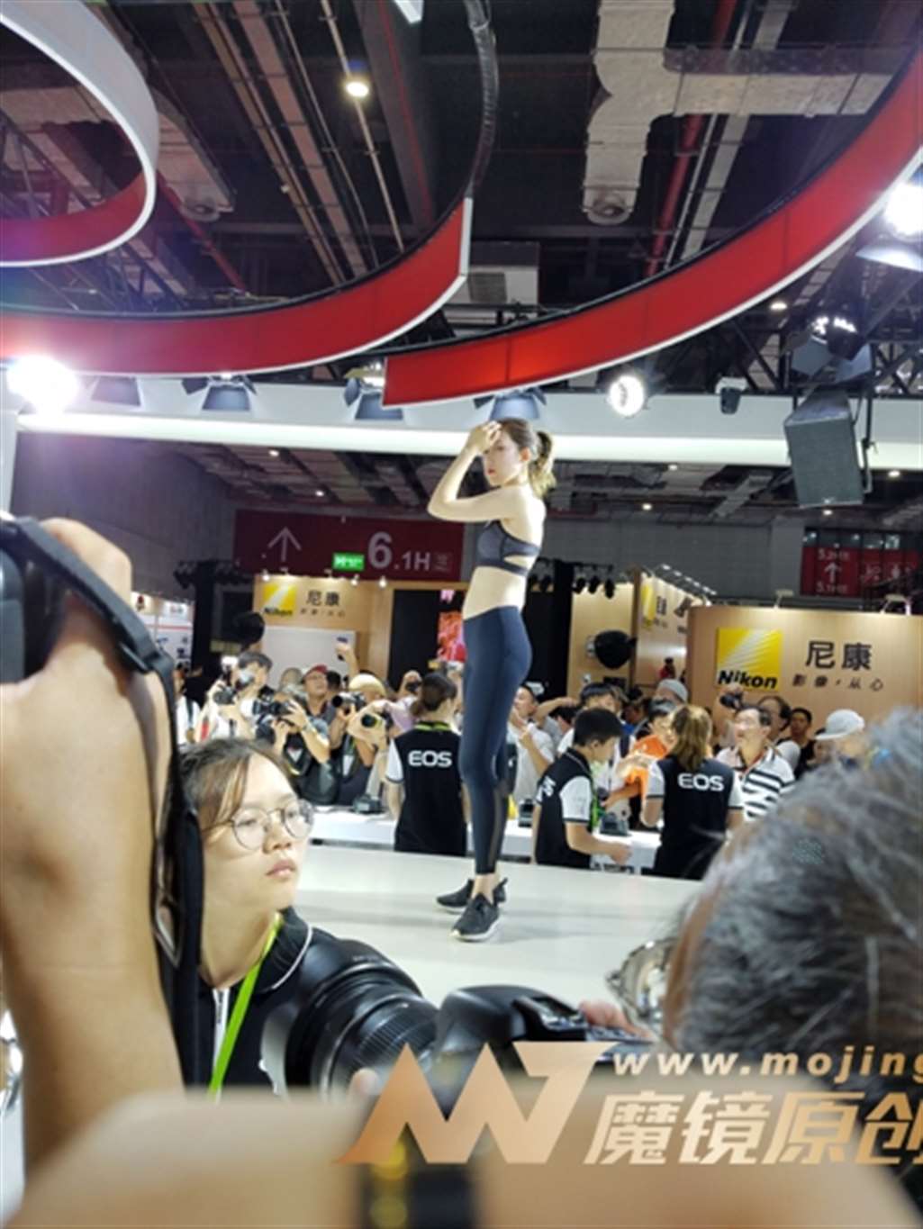 图片[3]-【番茄酱赛帖】运动美女在凹造型-街拍流行馆