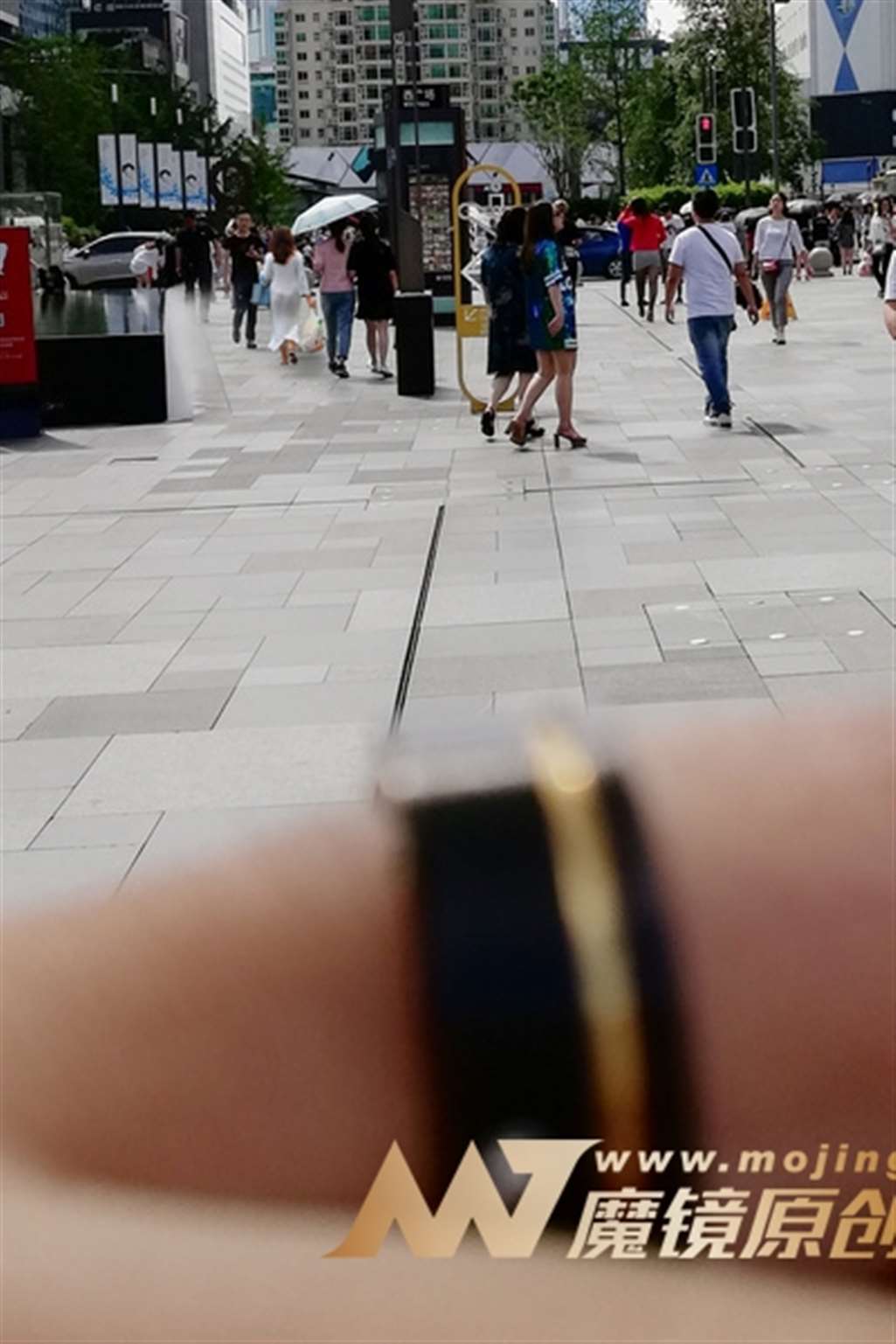 图片[3]-【视觉冲击赛帖】巧遇日常居家少妇-流行馆