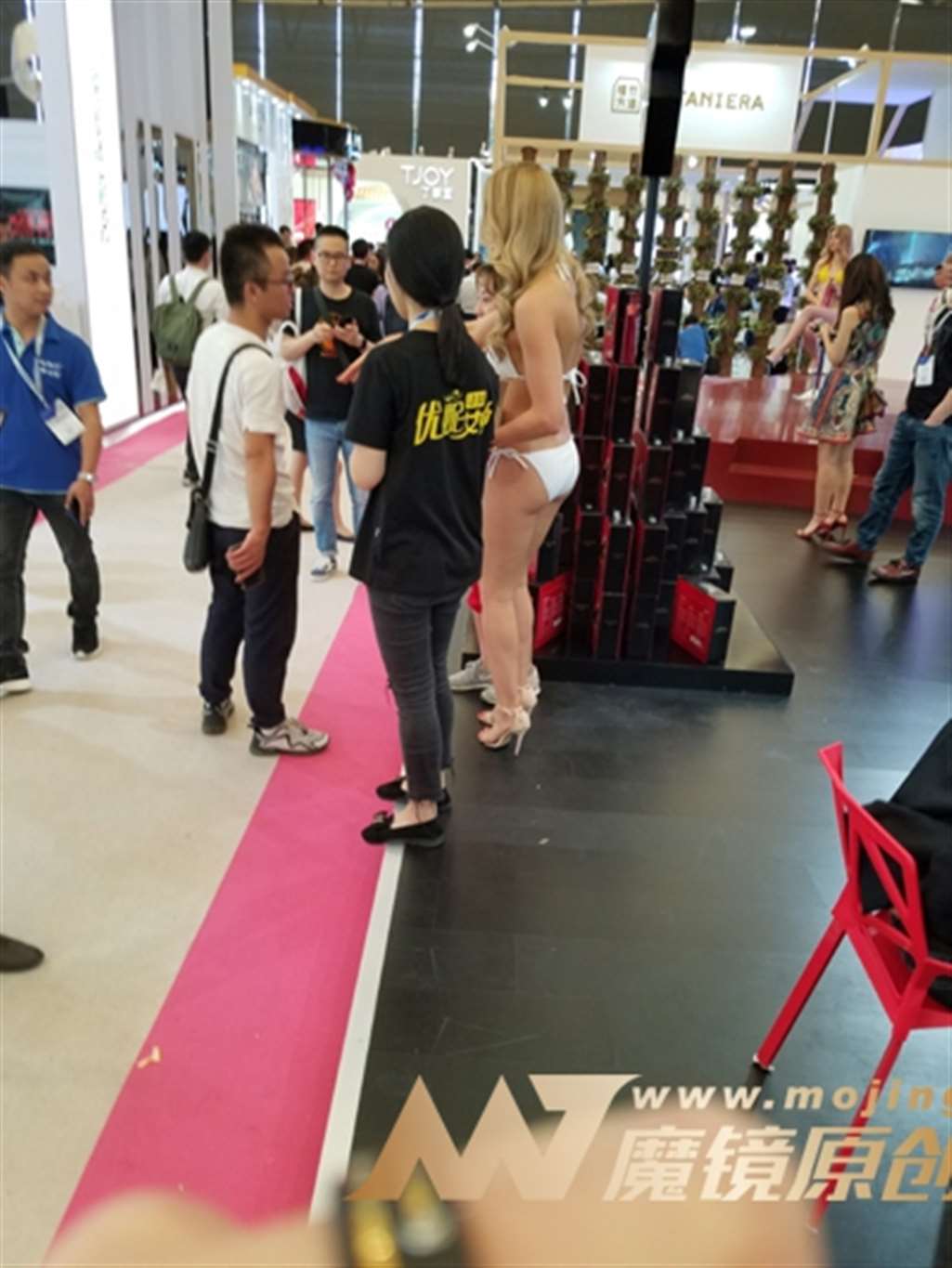 图片[3]-【番茄酱赛帖】丰满的白色比基尼模特-流行馆