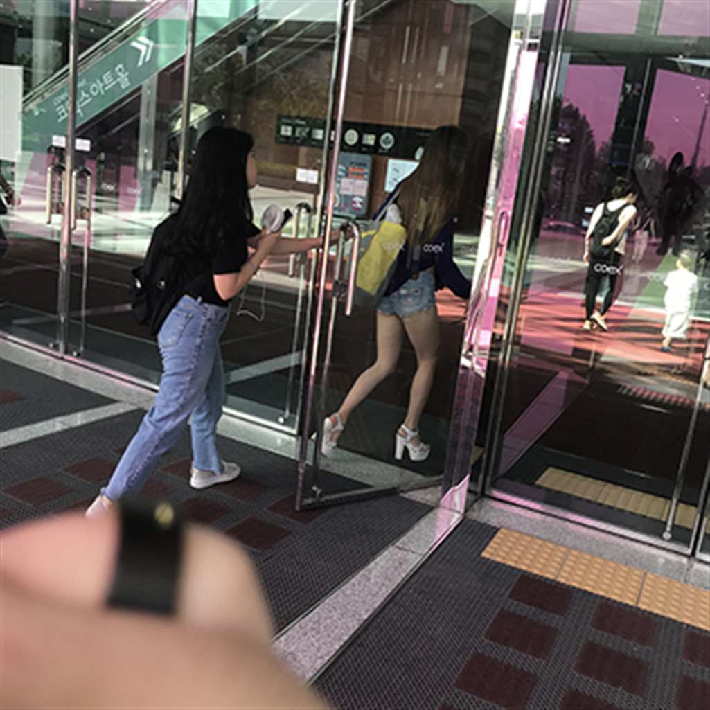 图片[3]-[辉辉赛贴-韩国街拍]热裤小姐姐-流行馆