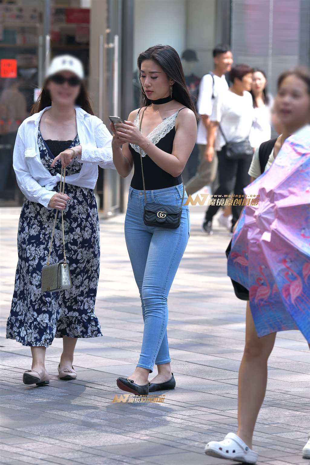 图片[4]-【红石赛贴】性感紧身牛仔裤少妇-流行馆