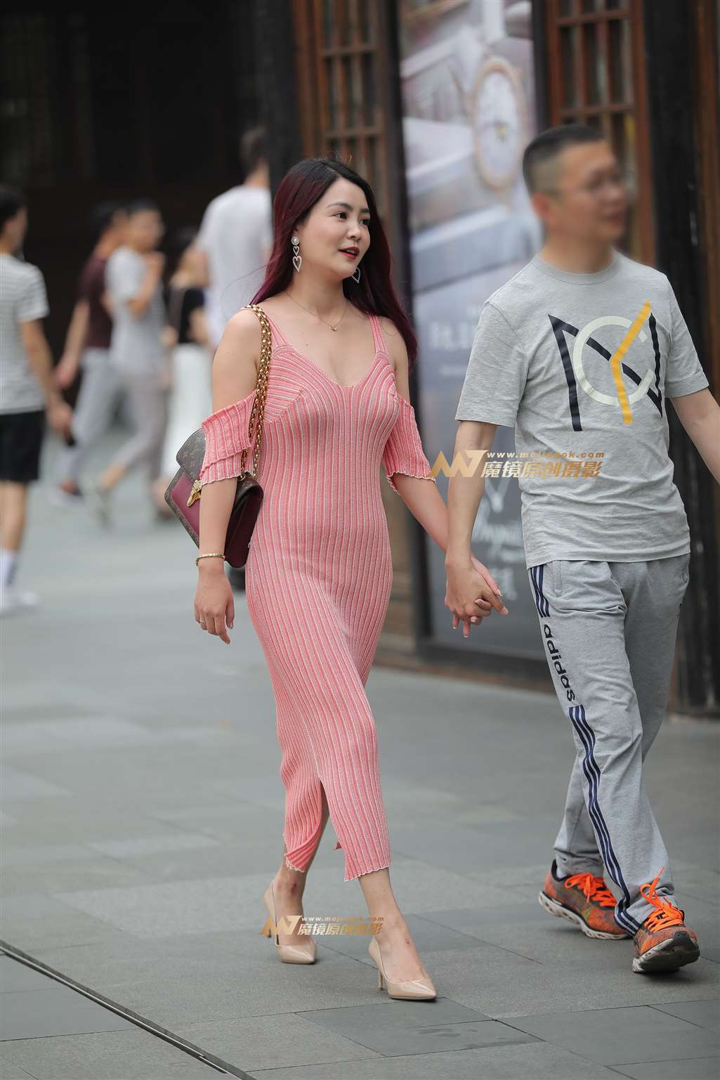 【凯恩赛帖】气质美妇-街拍流行馆